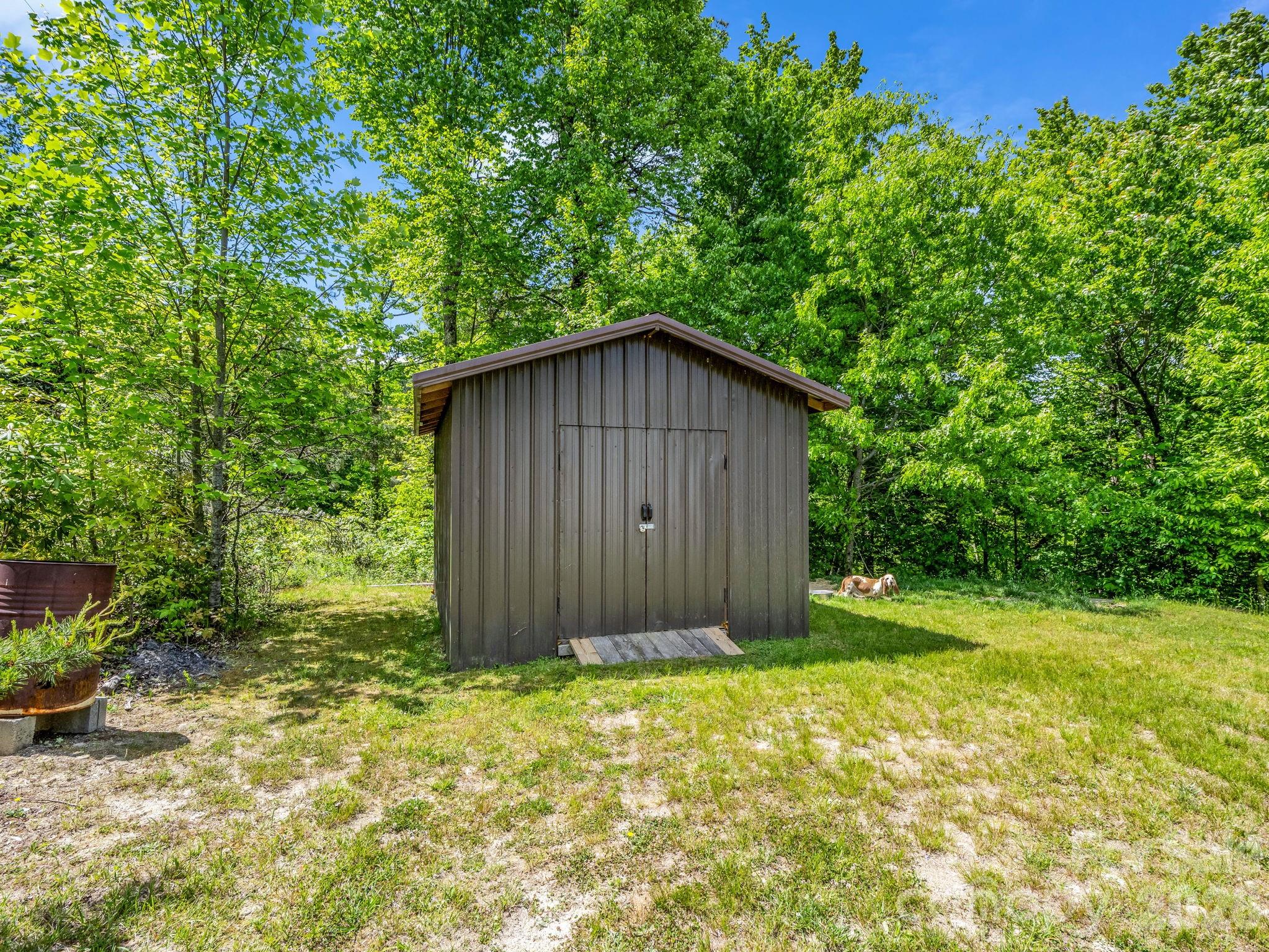 2053 Nancy Mountain Road Property Photo 10