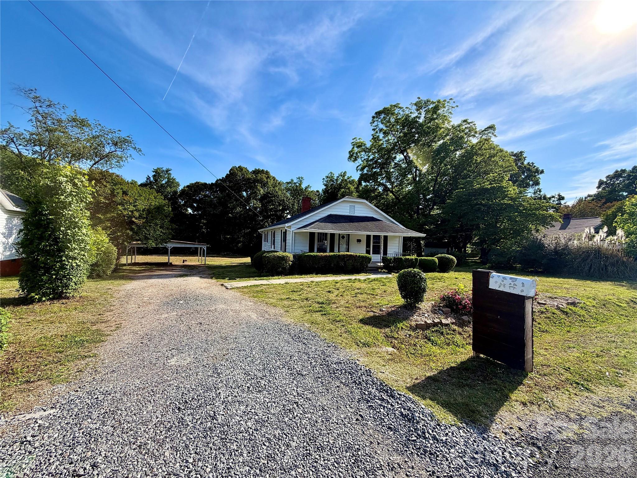 519 Locust Street Property Photo 4