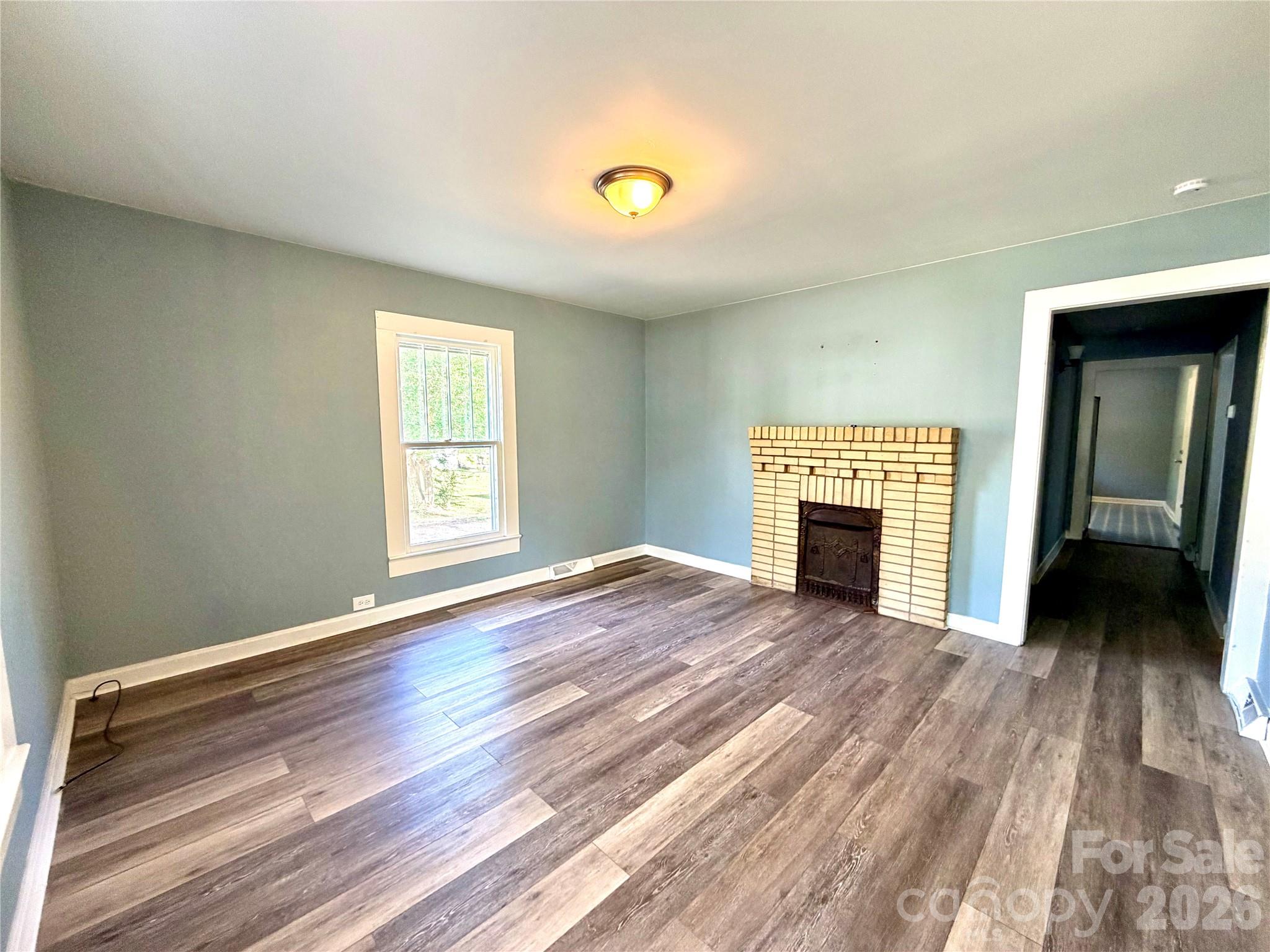 519 Locust Street Property Photo 9