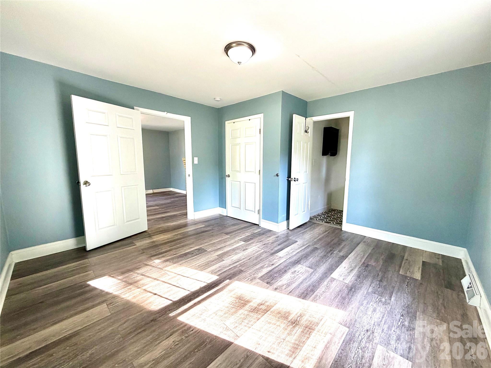 519 Locust Street Property Photo 11
