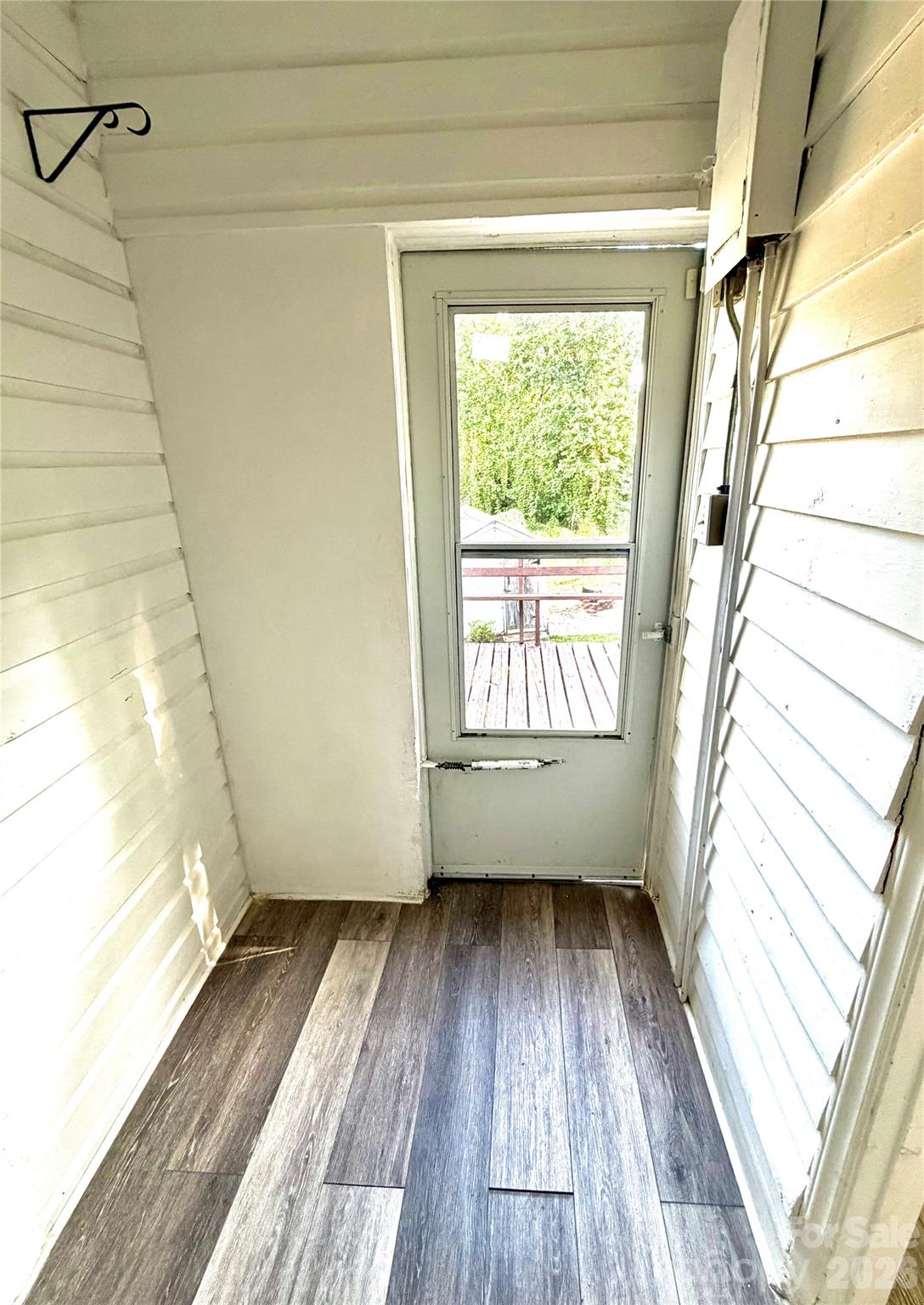 519 Locust Street Property Photo 25