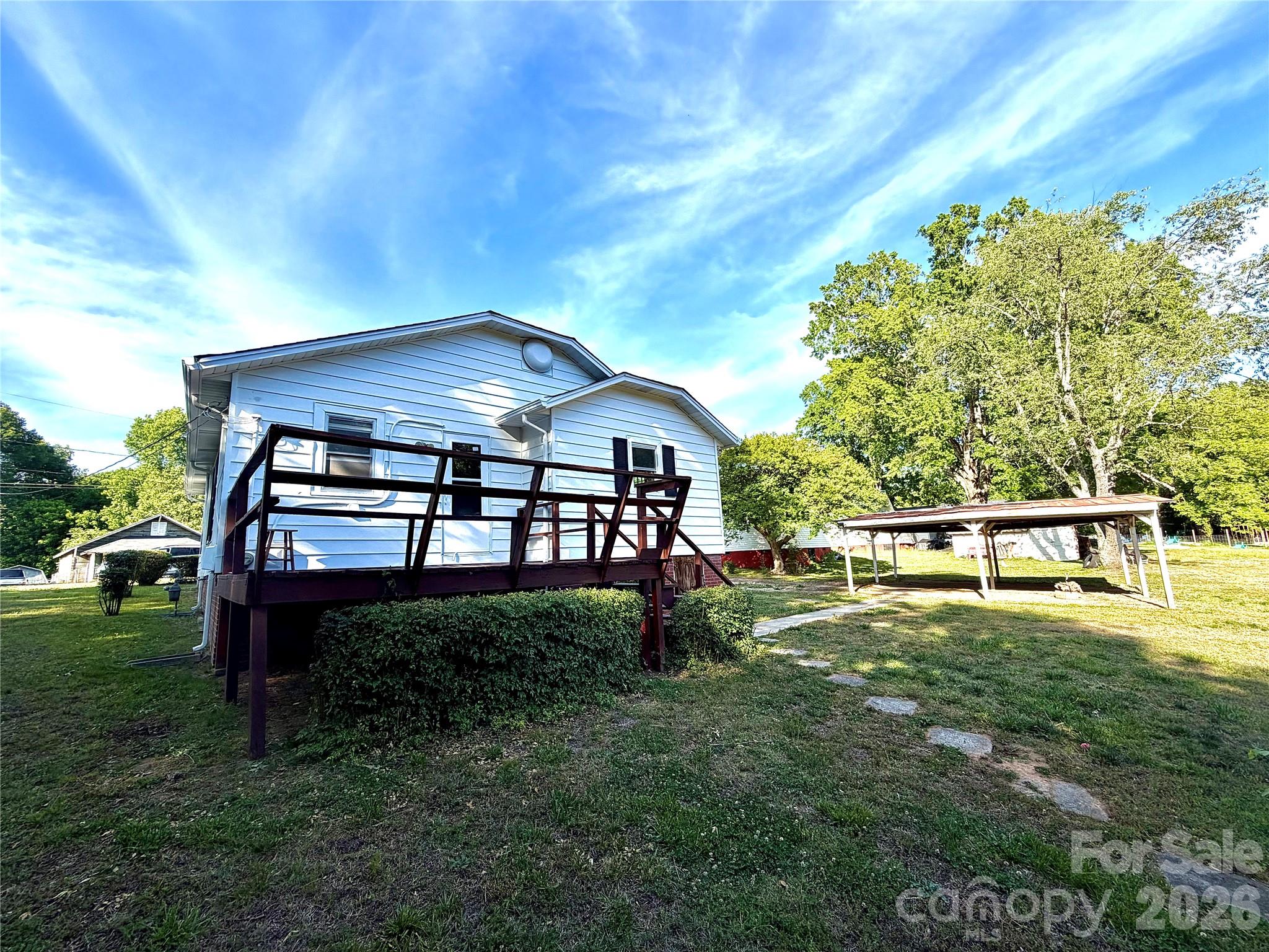 519 Locust Street Property Photo 29