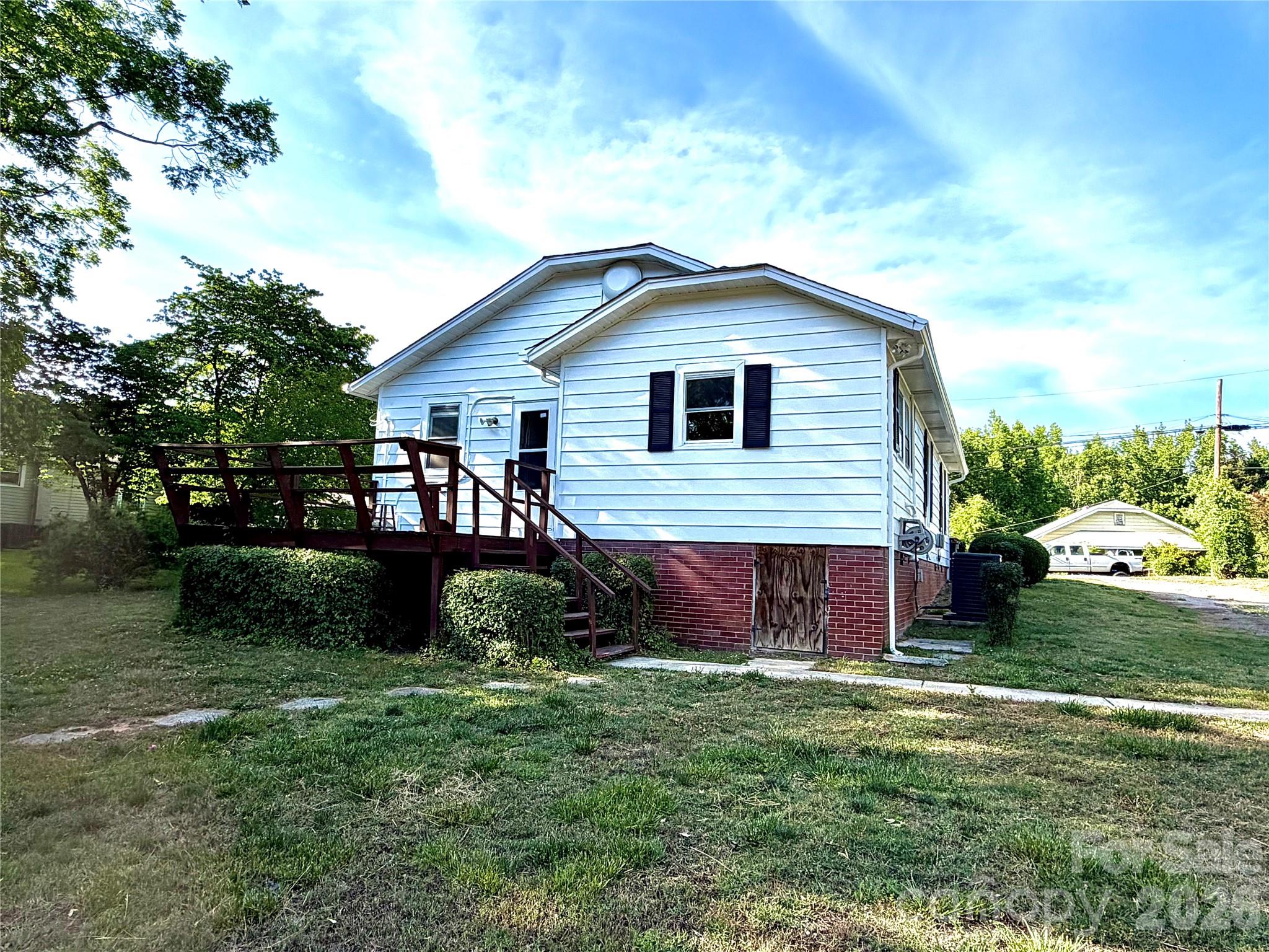519 Locust Street Property Photo 32