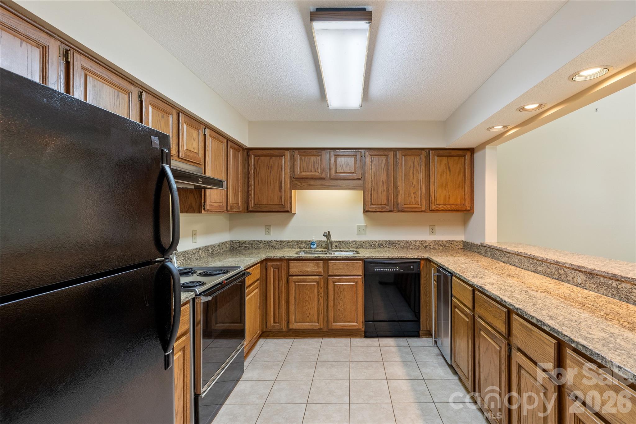 84 Fairway Villas Drive Property Photo 4