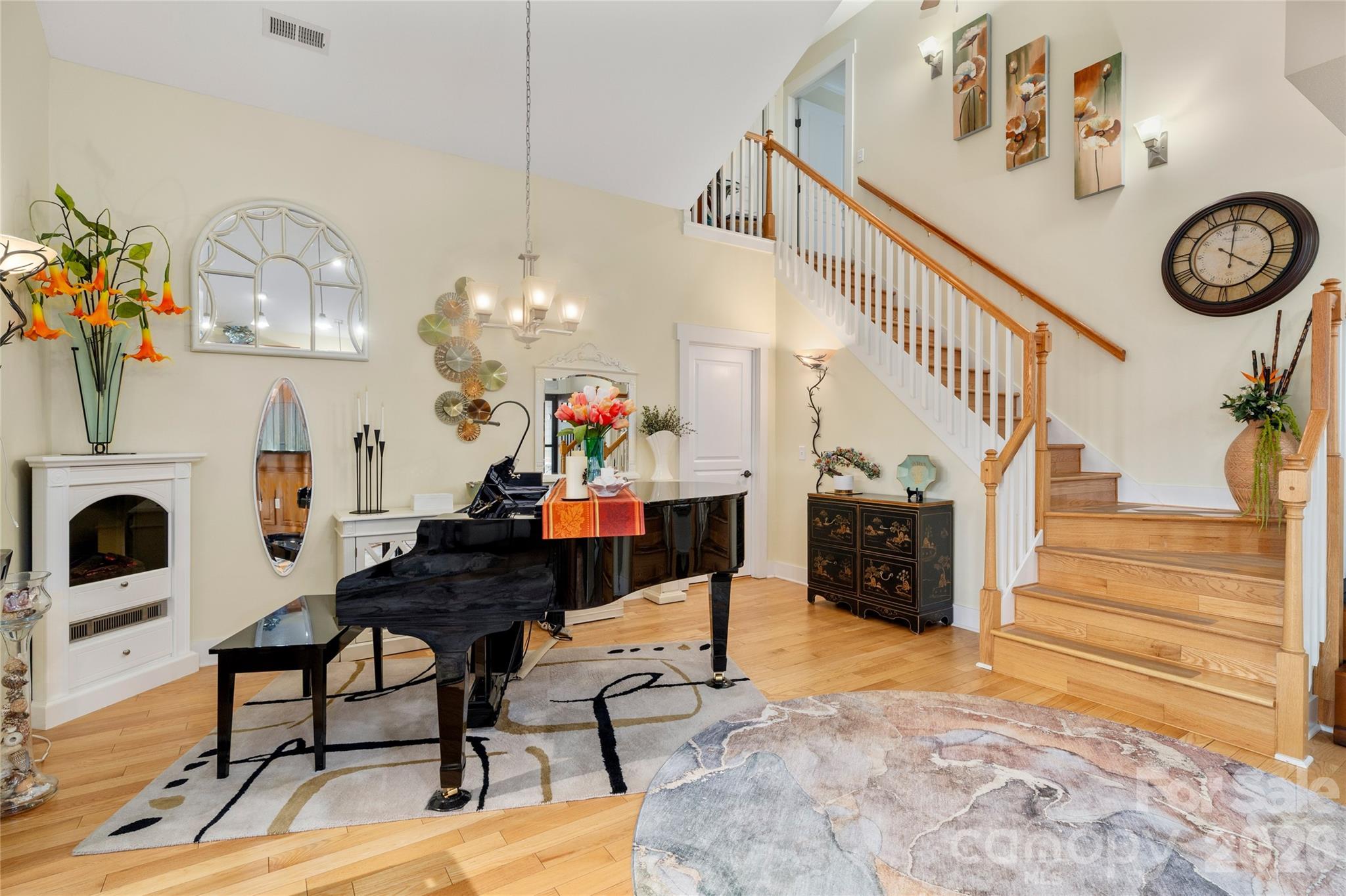 3 Holland Mountain View Property Photo 12