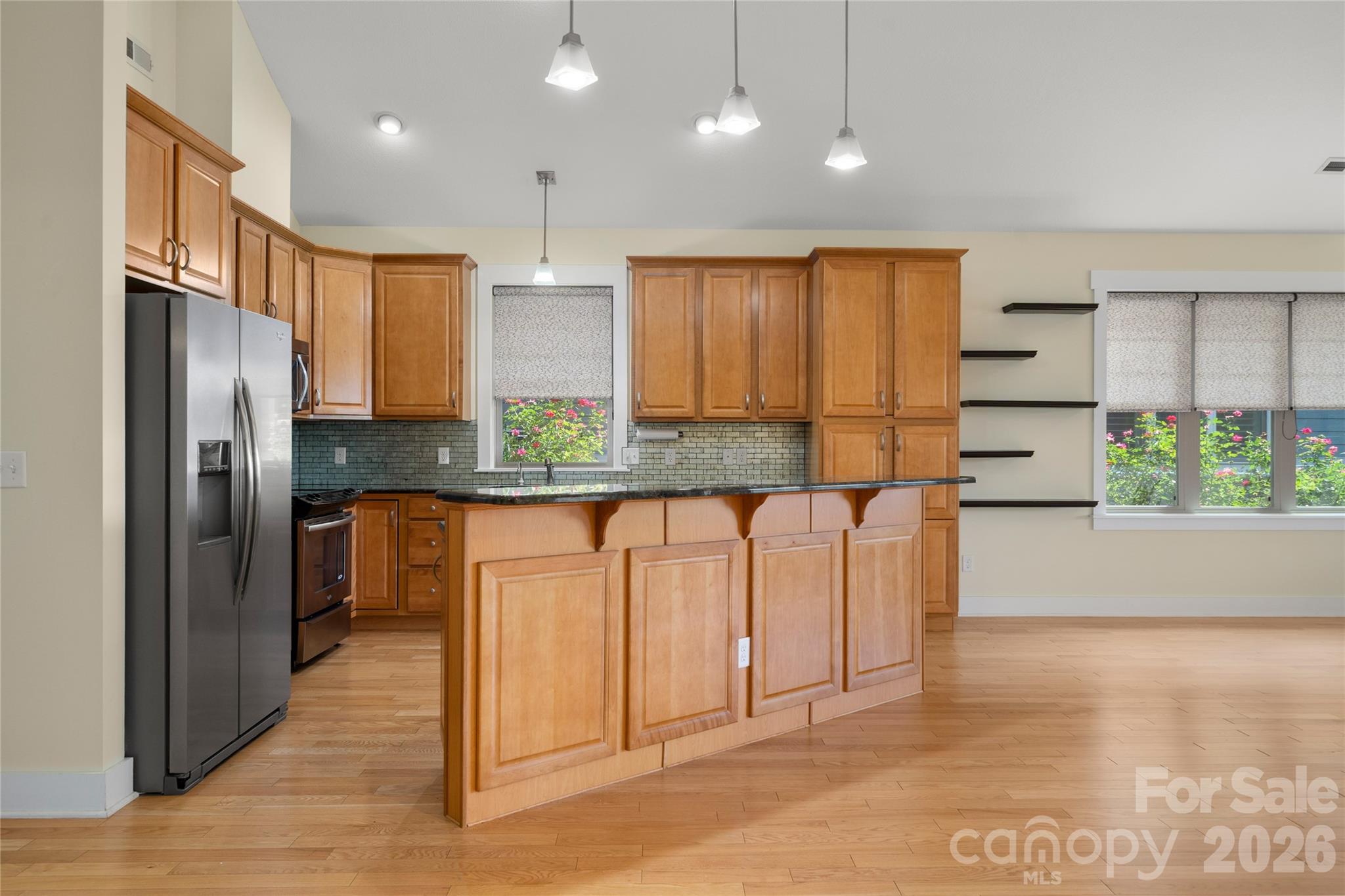 3 Holland Mountain View Property Photo 14