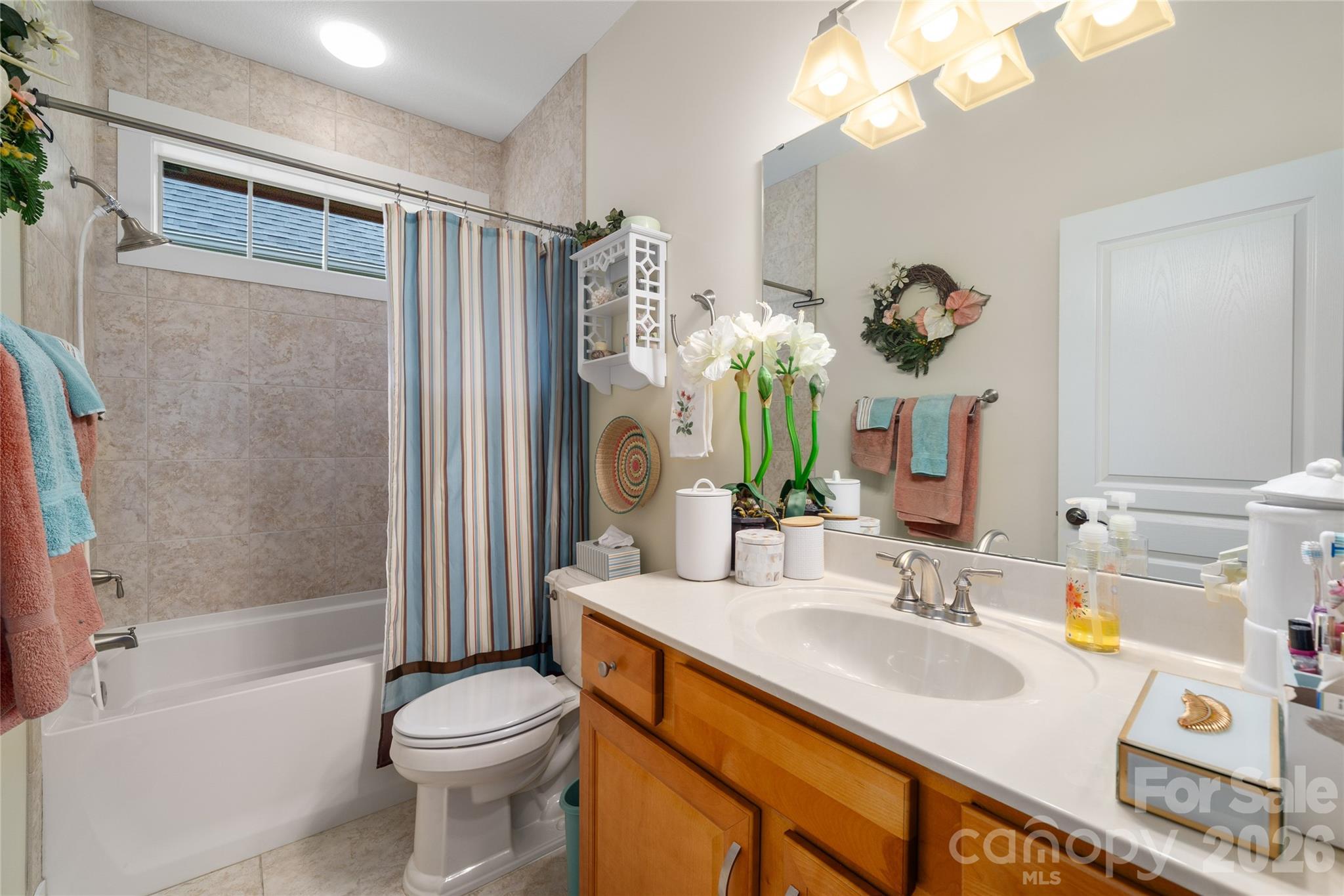3 Holland Mountain View Property Photo 18