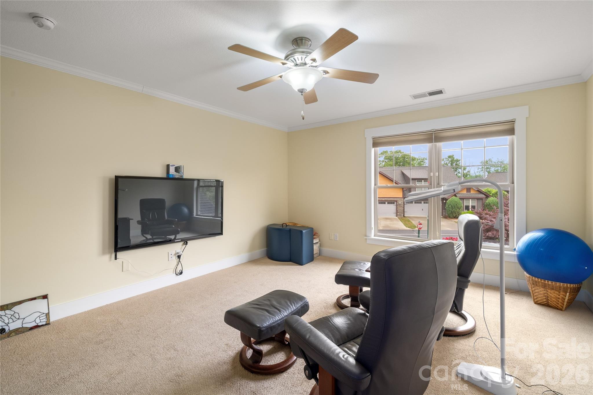 3 Holland Mountain View Property Photo 19