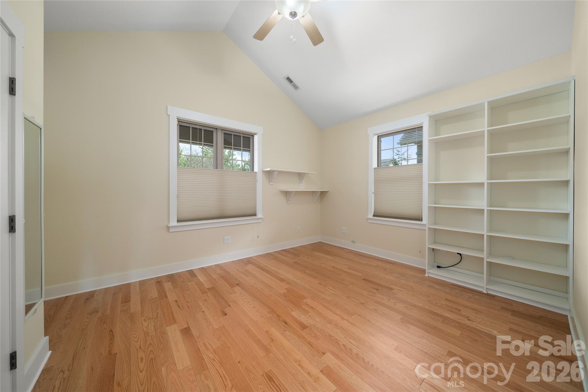 3 Holland Mountain View Property Photo 21