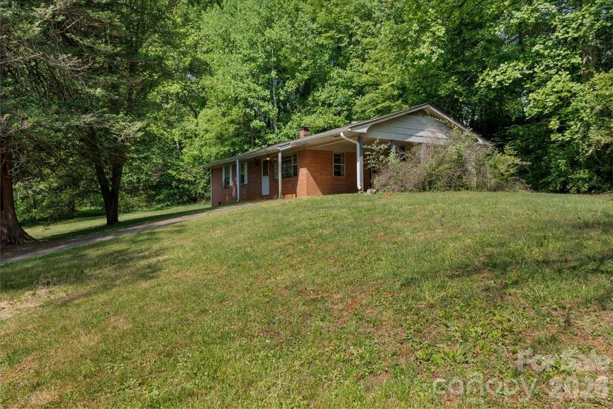156 Old Sweetwater Road Property Photo 3