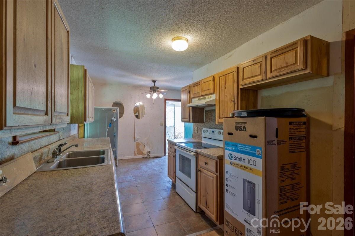 156 Old Sweetwater Road Property Photo 12