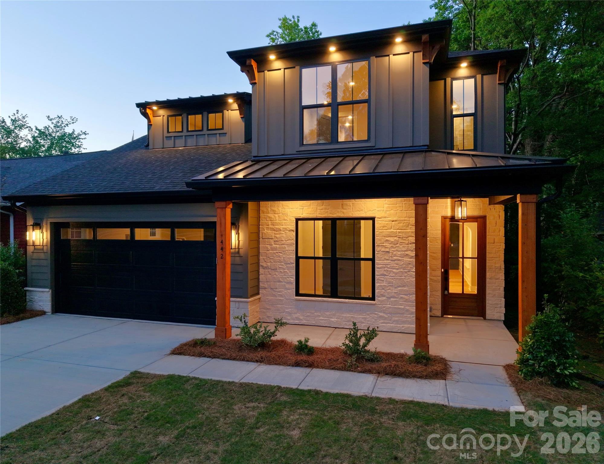 442 Sylvania Avenue Property Photo 4