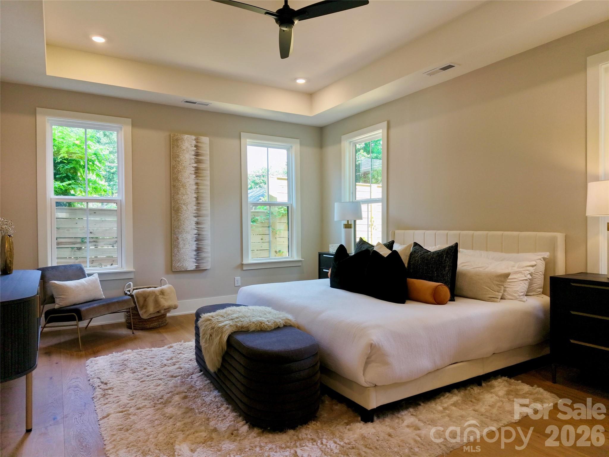 442 Sylvania Avenue Property Photo 16