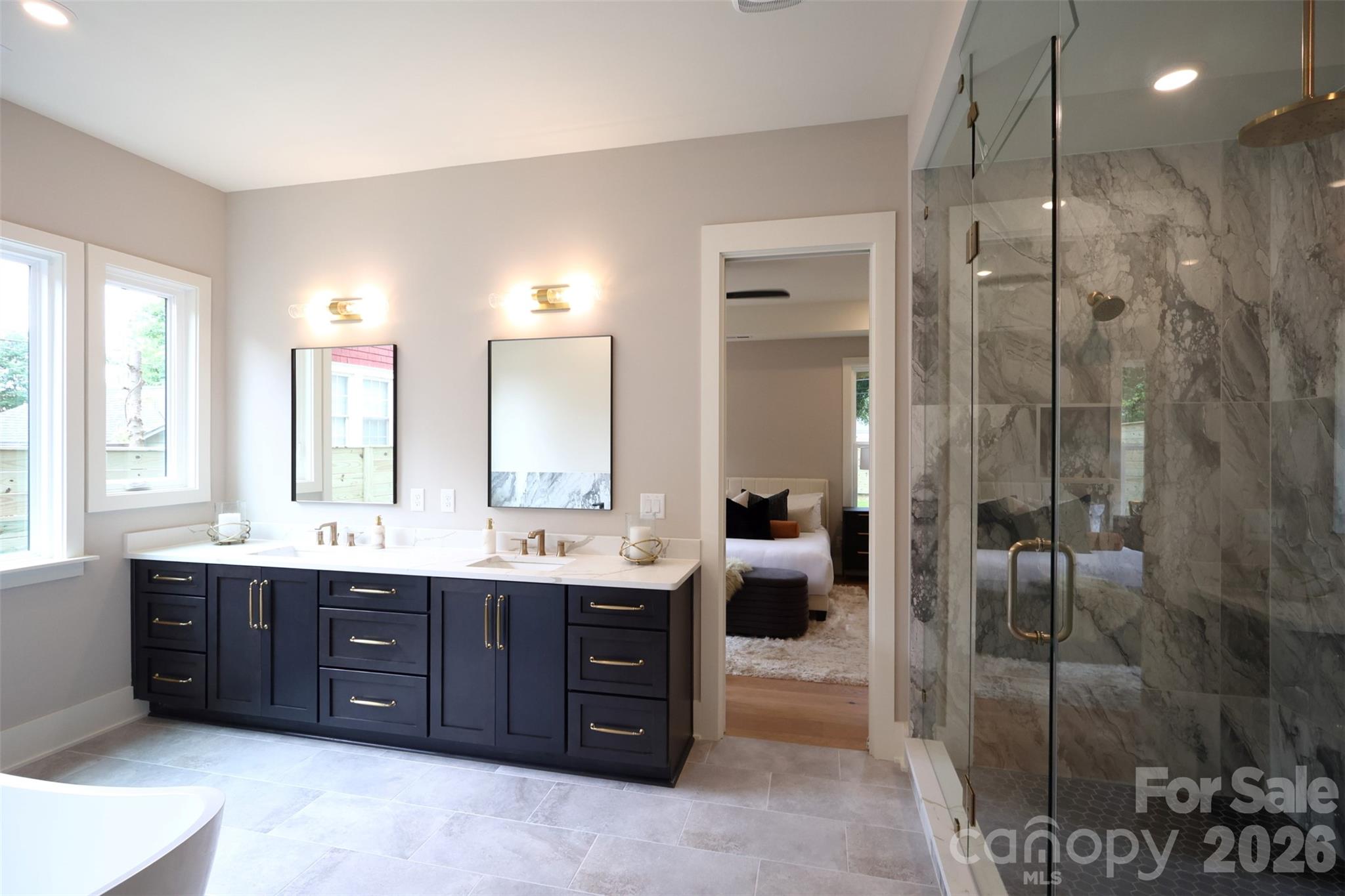 442 Sylvania Avenue Property Photo 19