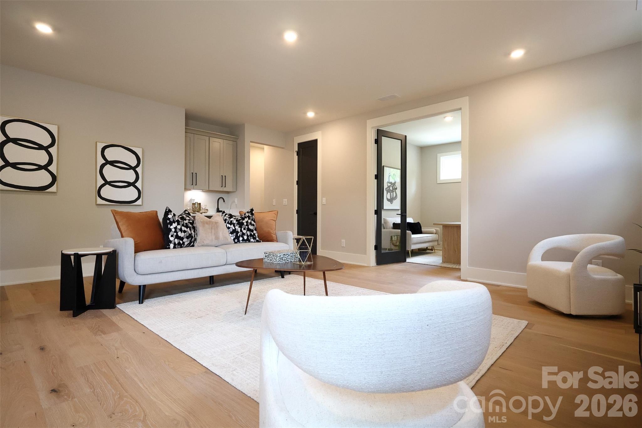442 Sylvania Avenue Property Photo 23