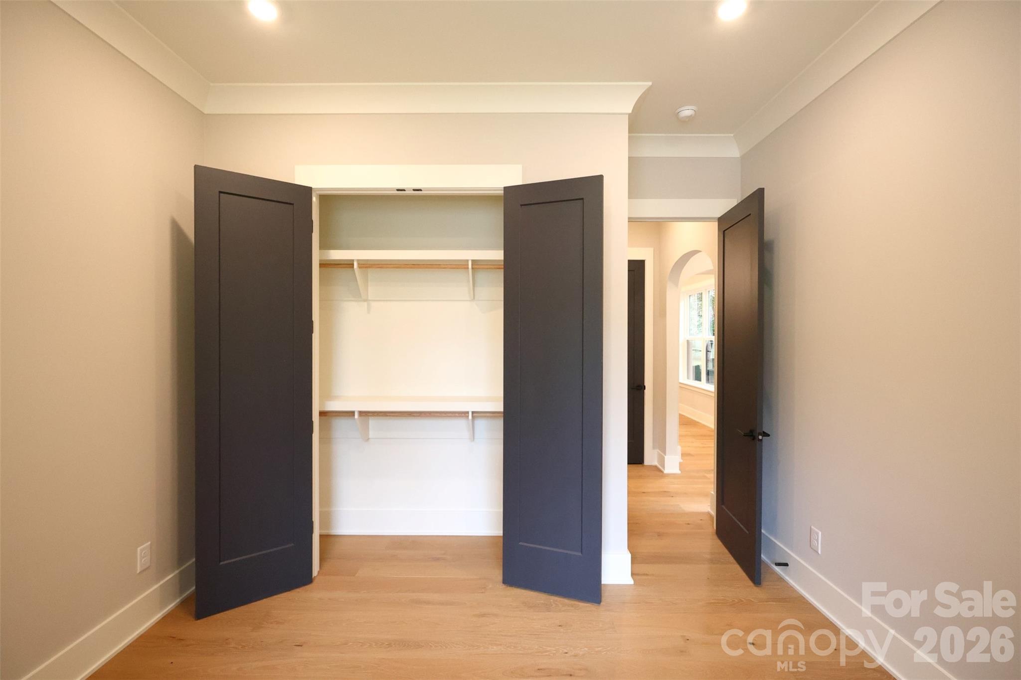 442 Sylvania Avenue Property Photo 26