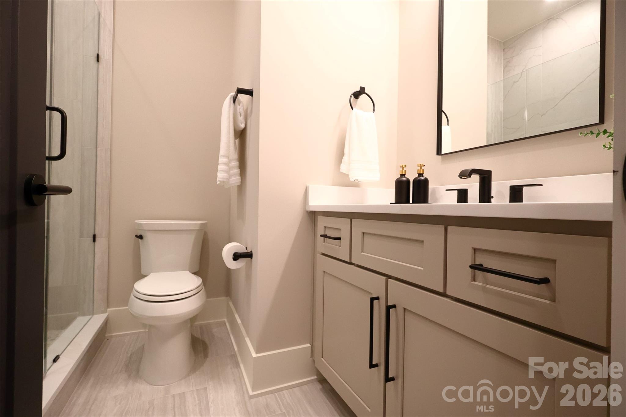 442 Sylvania Avenue Property Photo 27