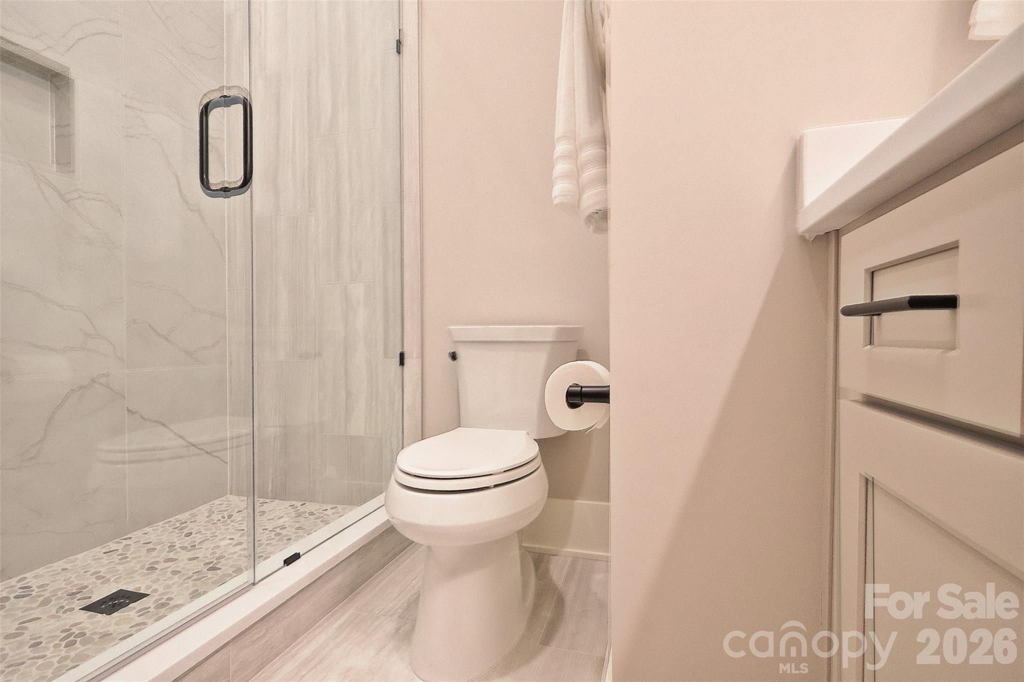 442 Sylvania Avenue Property Photo 29