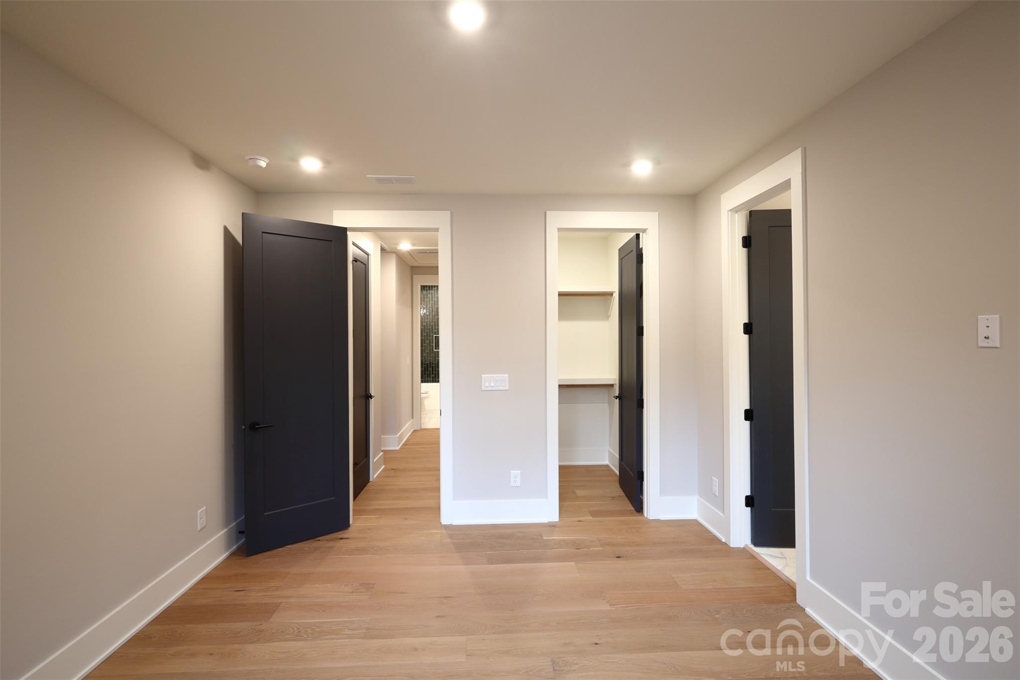 442 Sylvania Avenue Property Photo 35