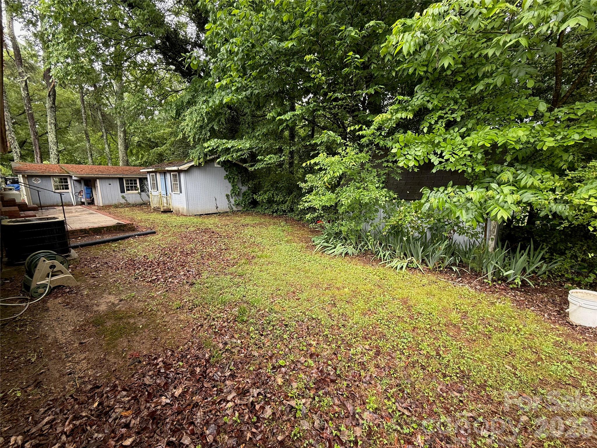 714 Crestmont Drive Property Photo 7