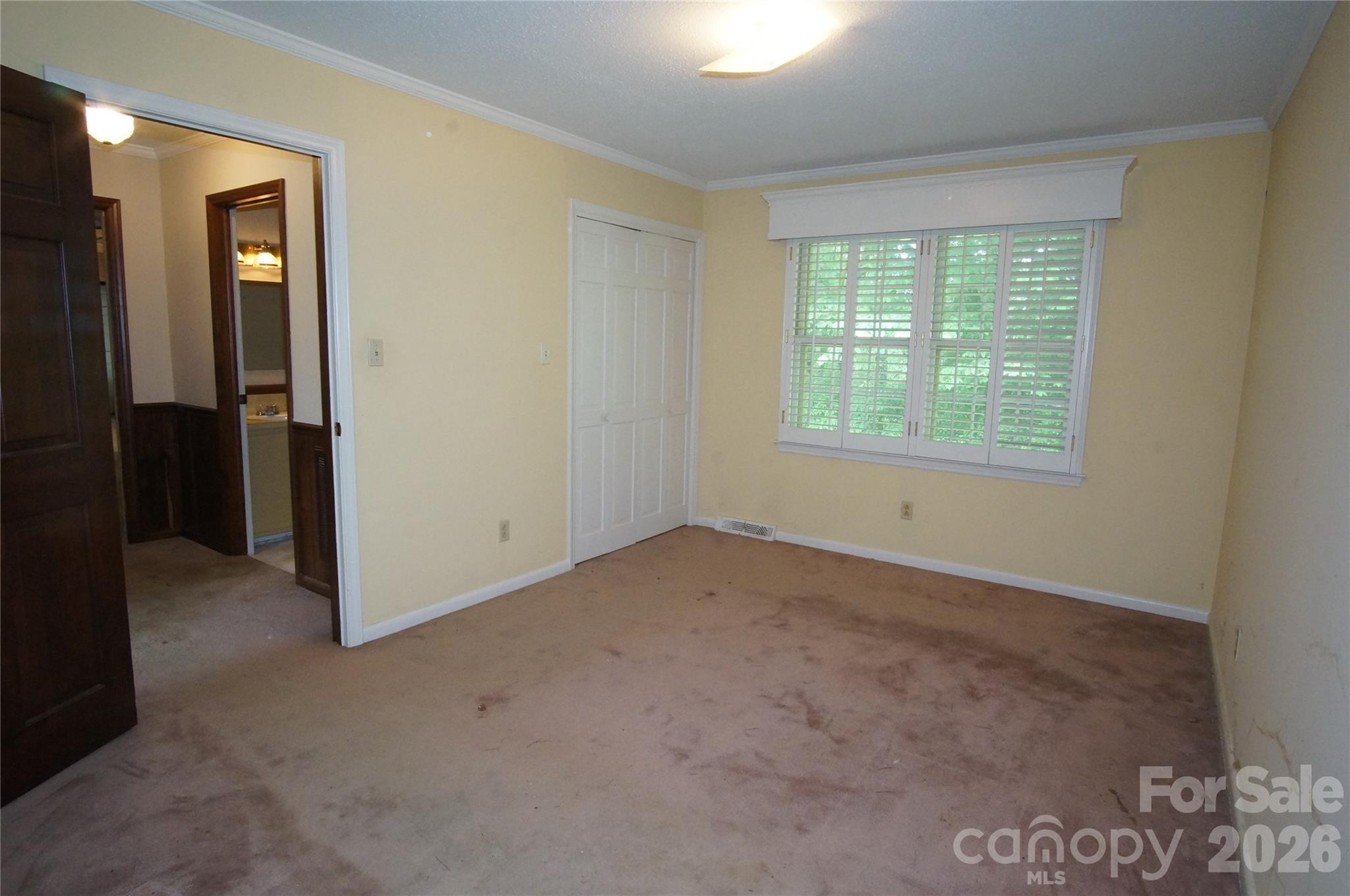 714 Crestmont Drive Property Photo 17