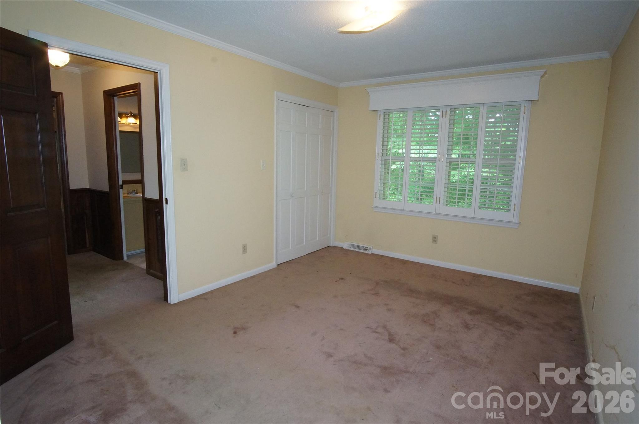 714 Crestmont Drive Property Photo 18