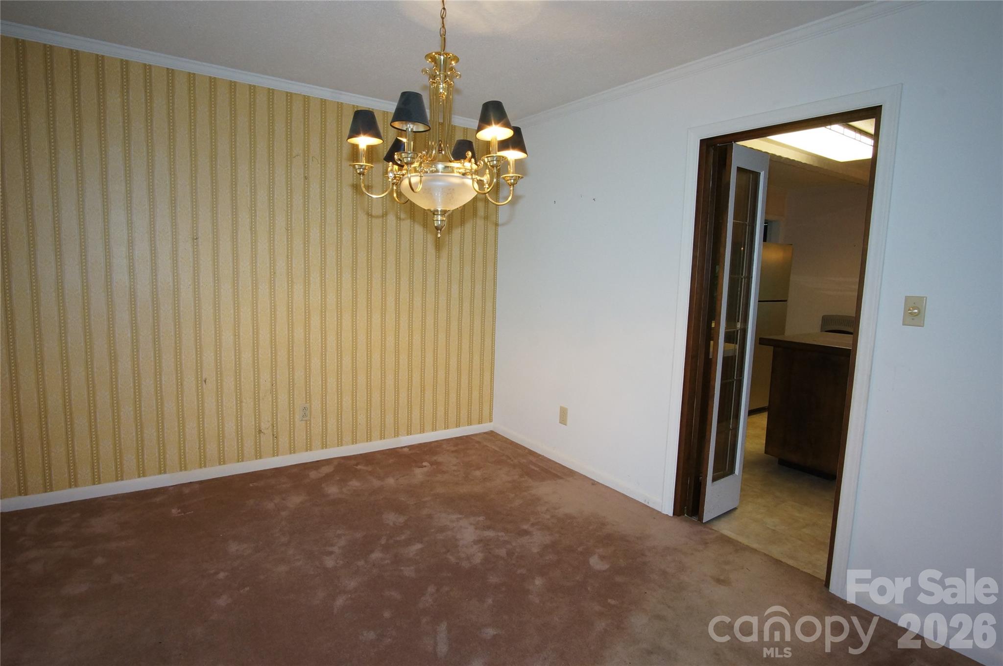 714 Crestmont Drive Property Photo 20