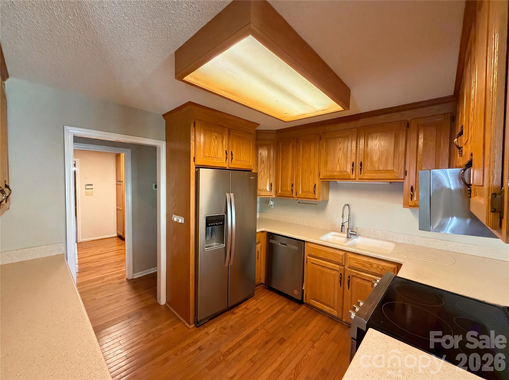 8400 Chestnut Oak Court Property Photo 2