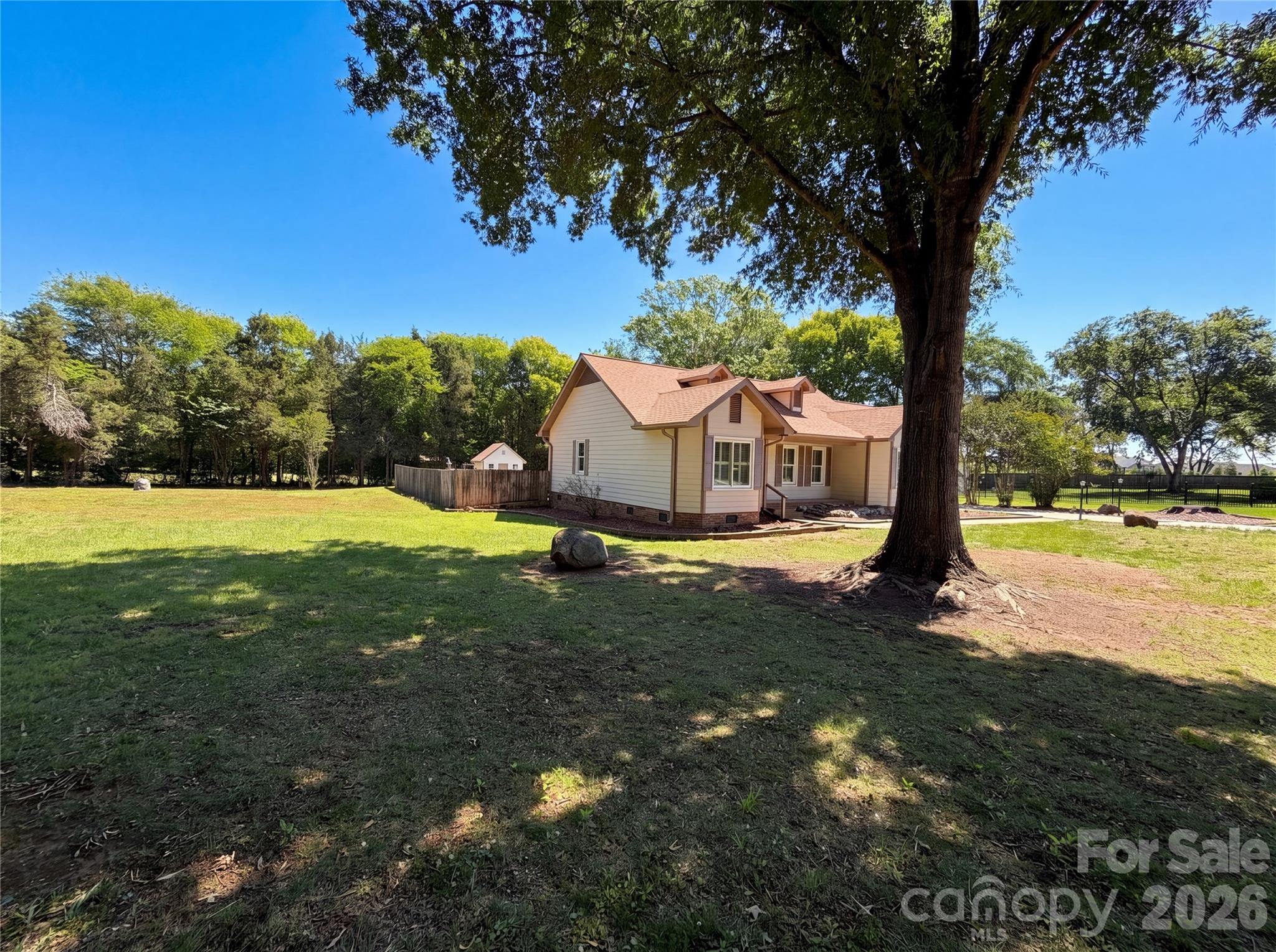 8400 Chestnut Oak Court Property Photo 6