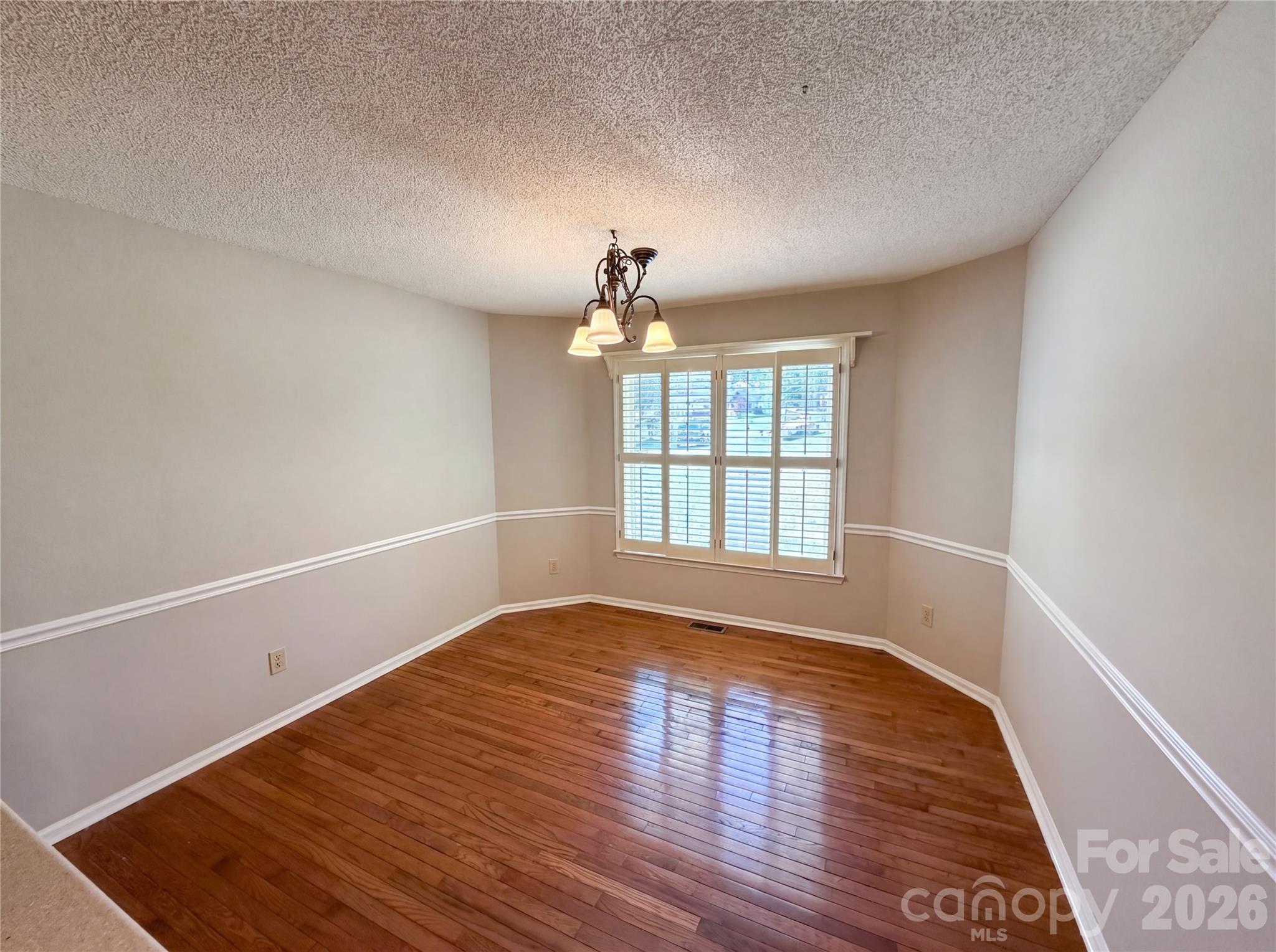 8400 Chestnut Oak Court Property Photo 8
