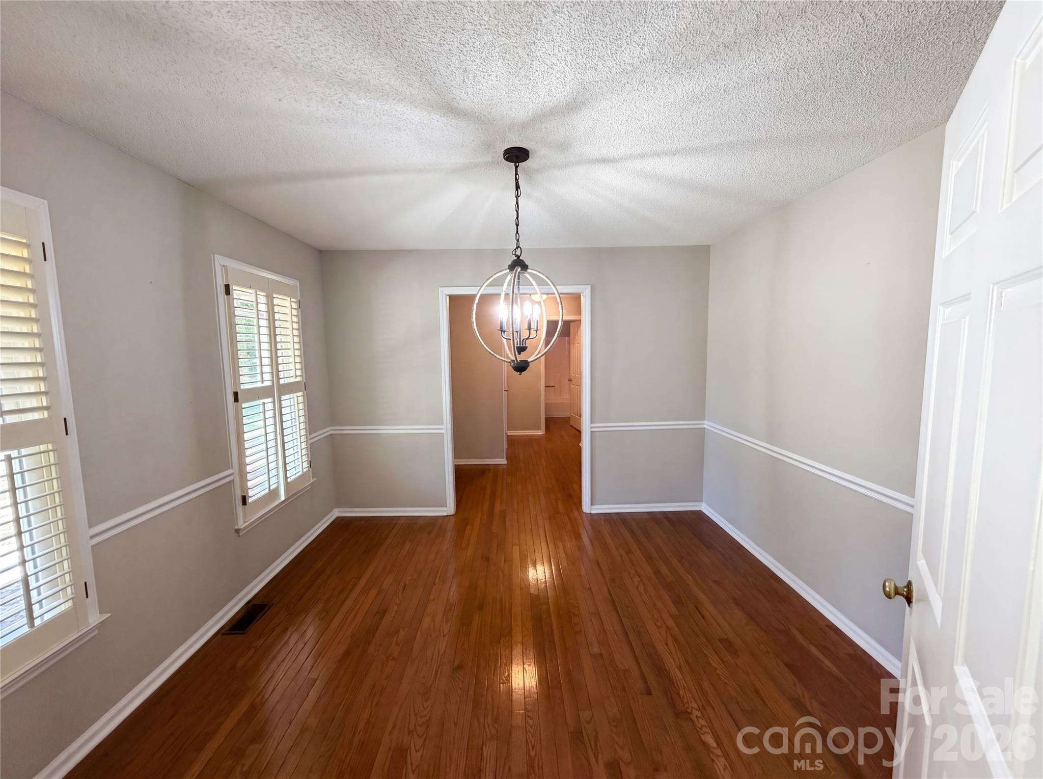 8400 Chestnut Oak Court Property Photo 9