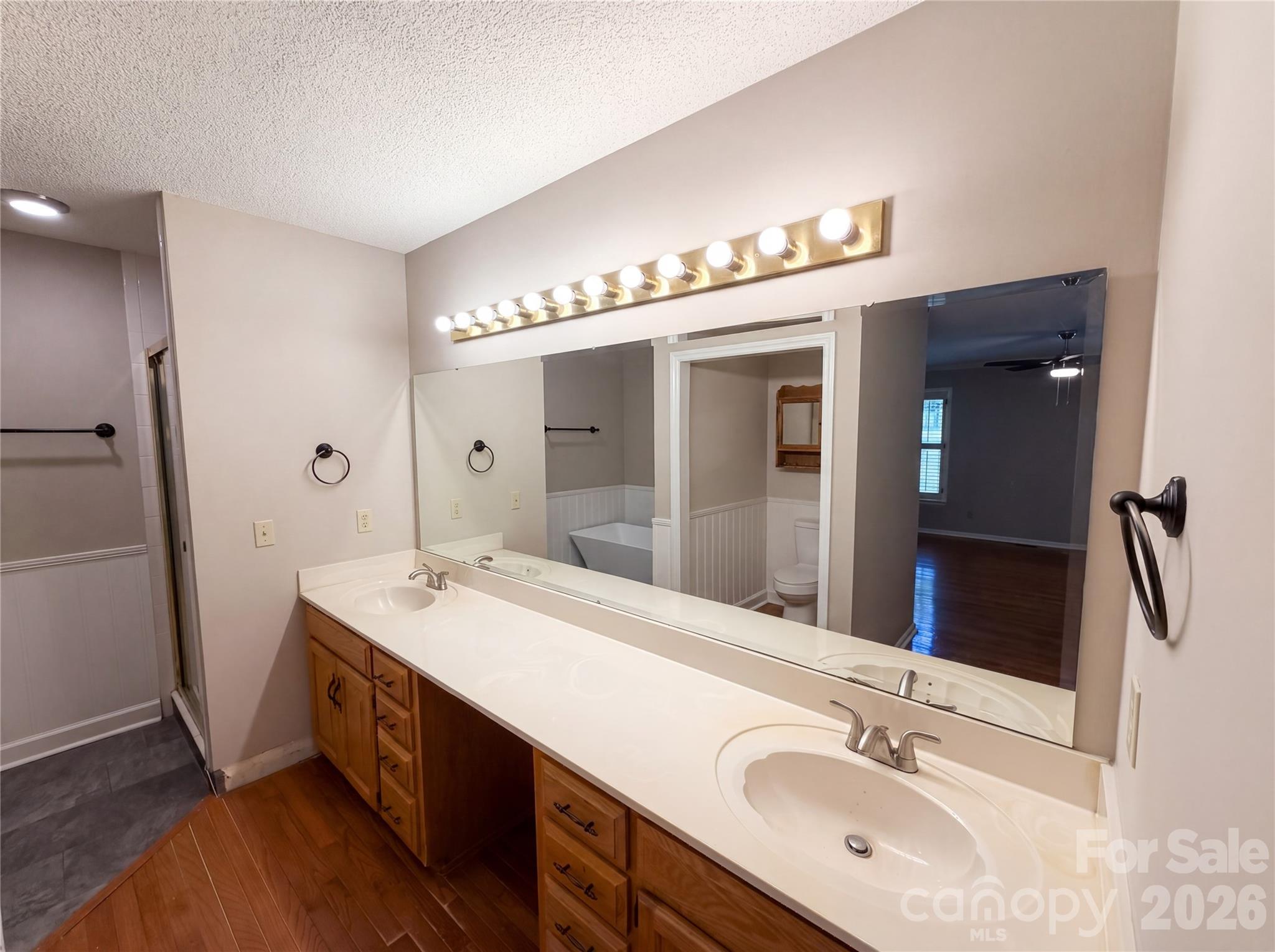 8400 Chestnut Oak Court Property Photo 17