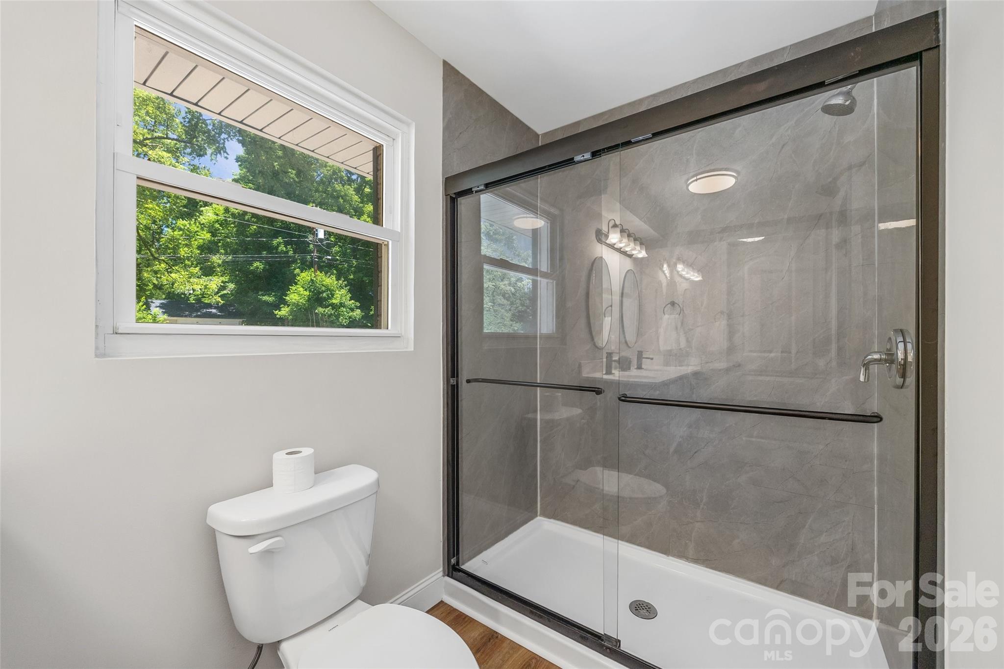 2111 Shalimar Drive Property Photo 15