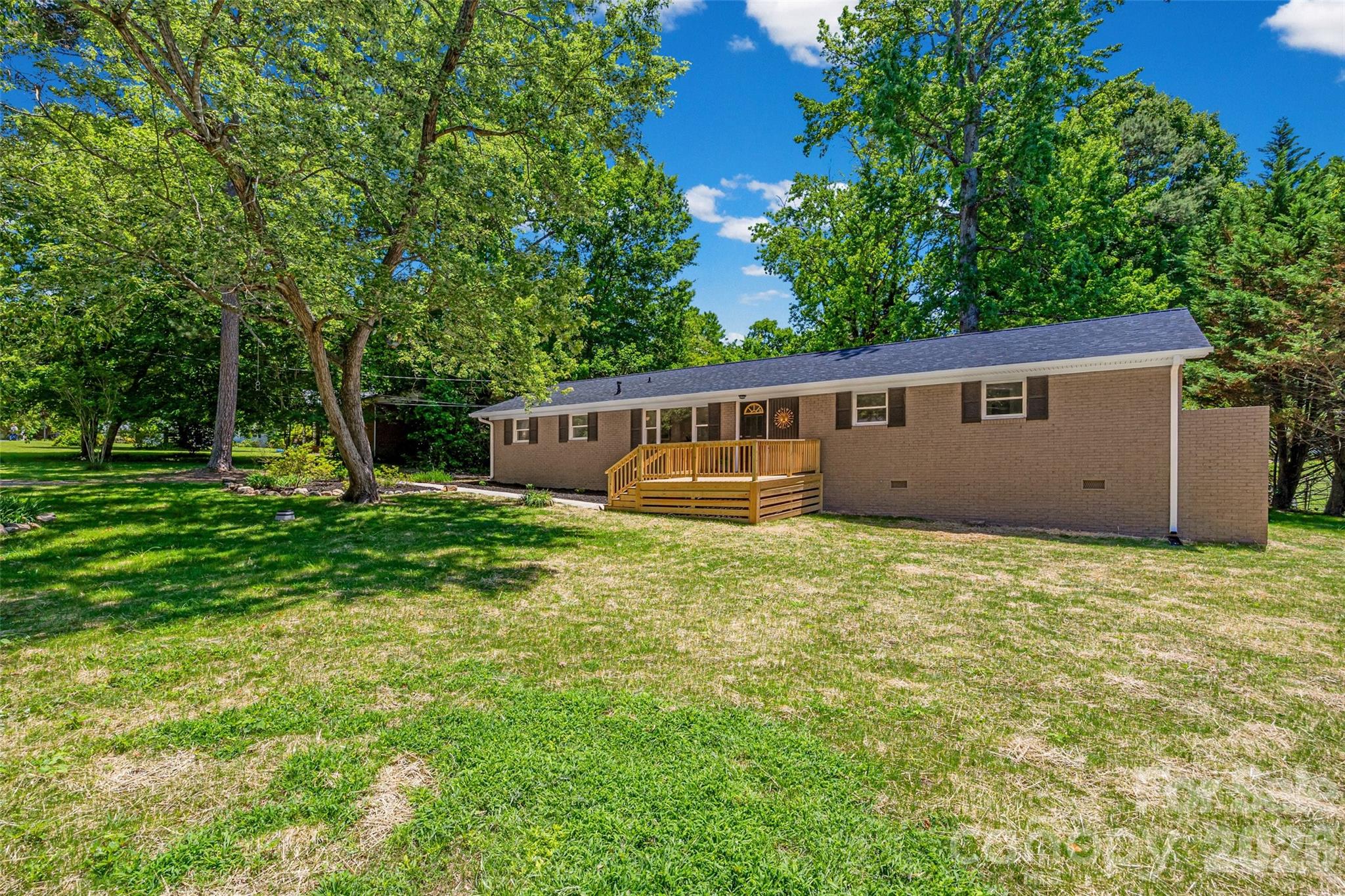 2111 Shalimar Drive Property Photo 24