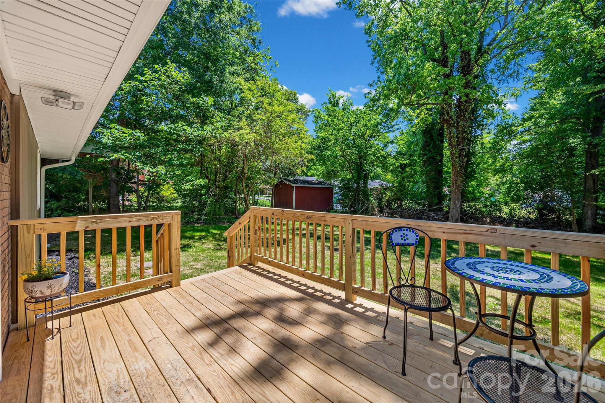 2111 Shalimar Drive Property Photo 28
