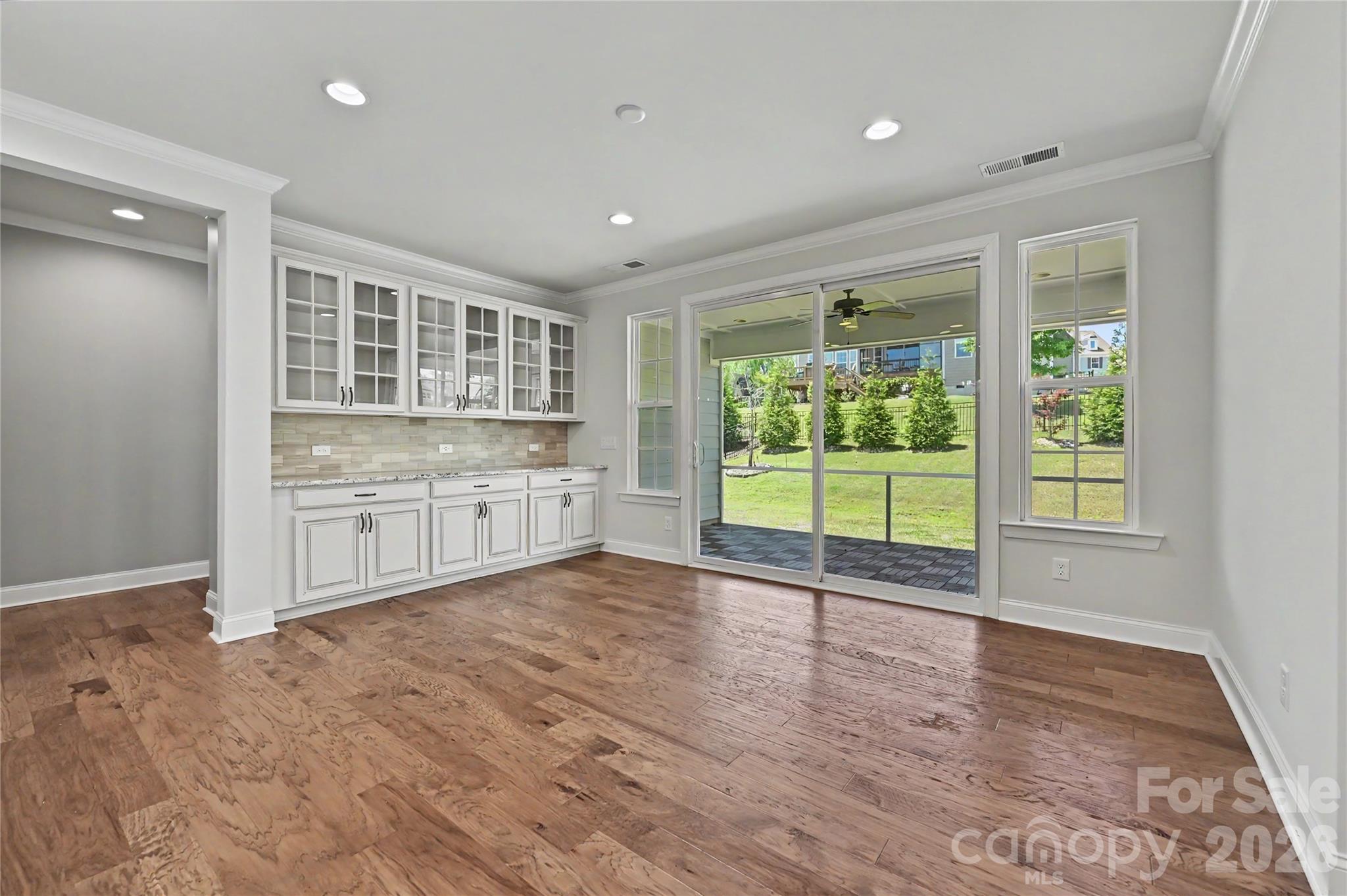 17306 Saranita Lane Property Photo 10