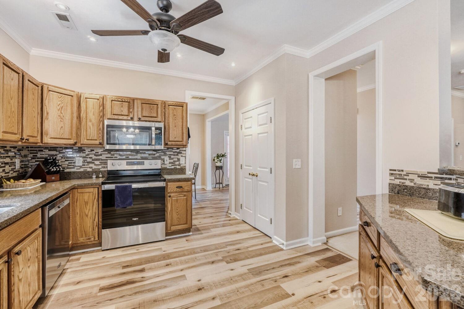 11718 Planters Estates Drive Property Photo 8