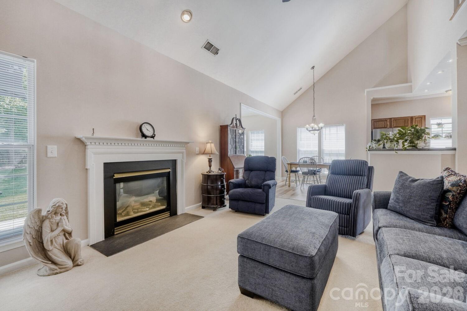 11718 Planters Estates Drive Property Photo 10