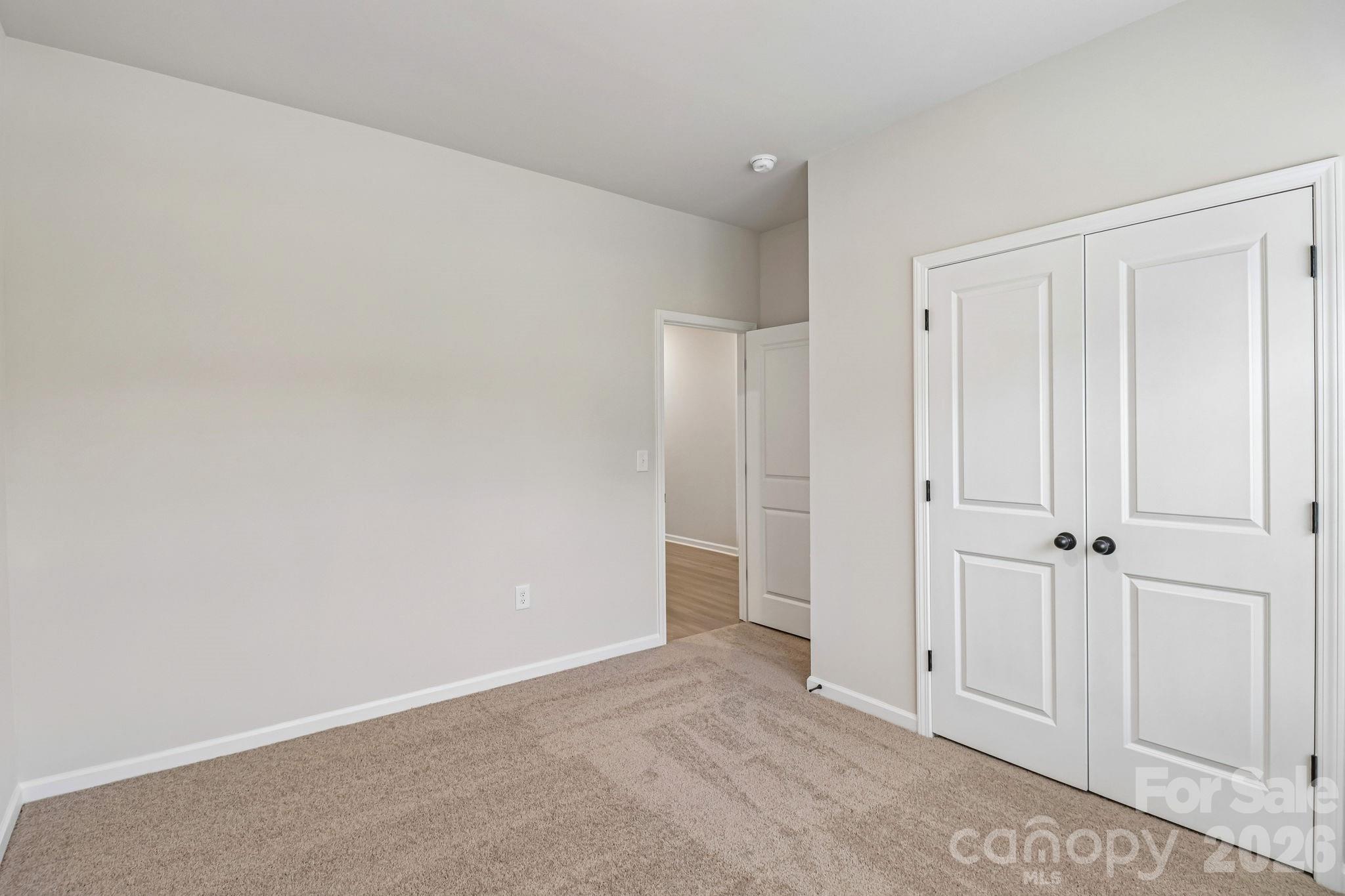 704 Willow Estates Drive Property Photo 12