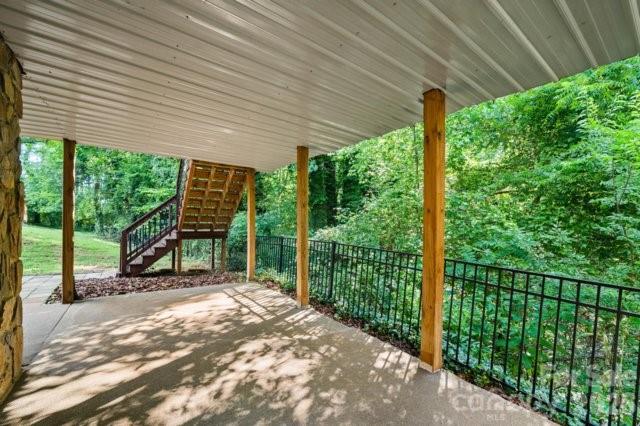 4013 Carlton Drive 1 Property Photo 28