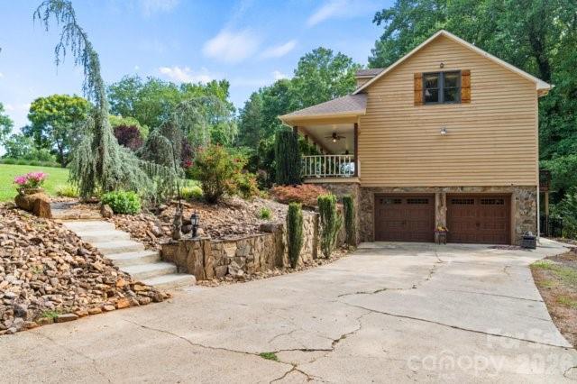 4013 Carlton Drive 1 Property Photo 29