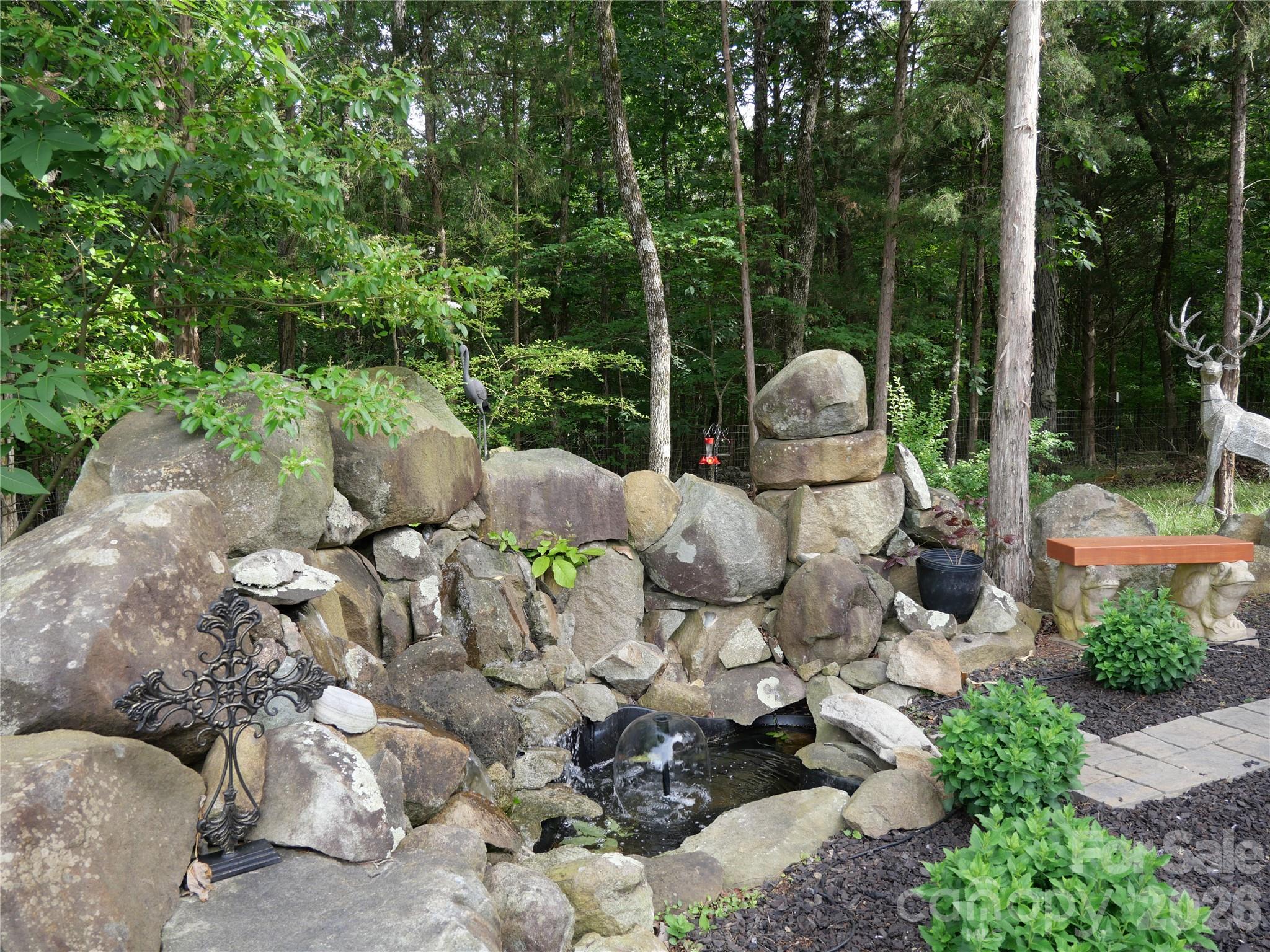 416 Lake Shore Drive Property Photo 3