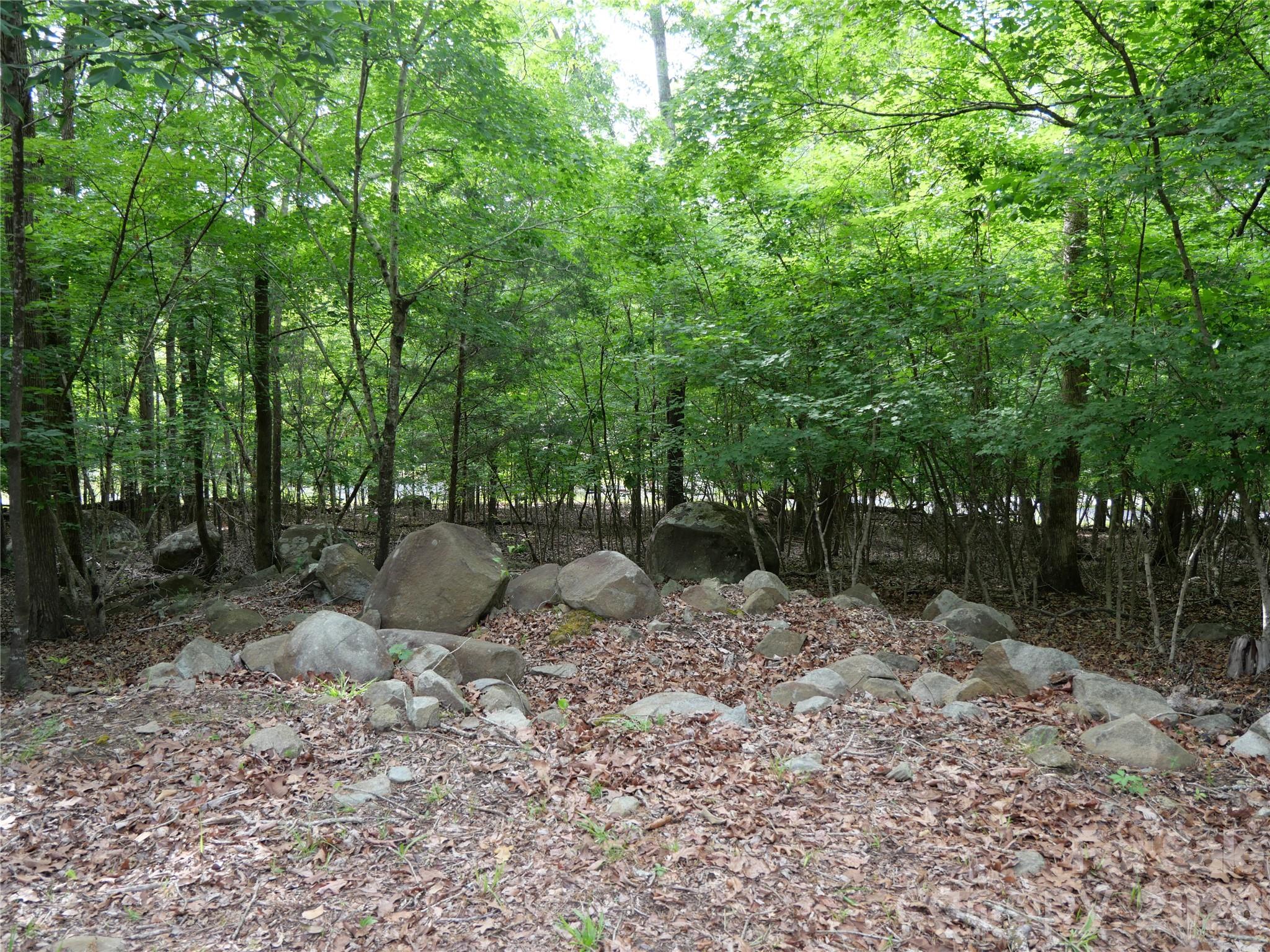 416 Lake Shore Drive Property Photo 5
