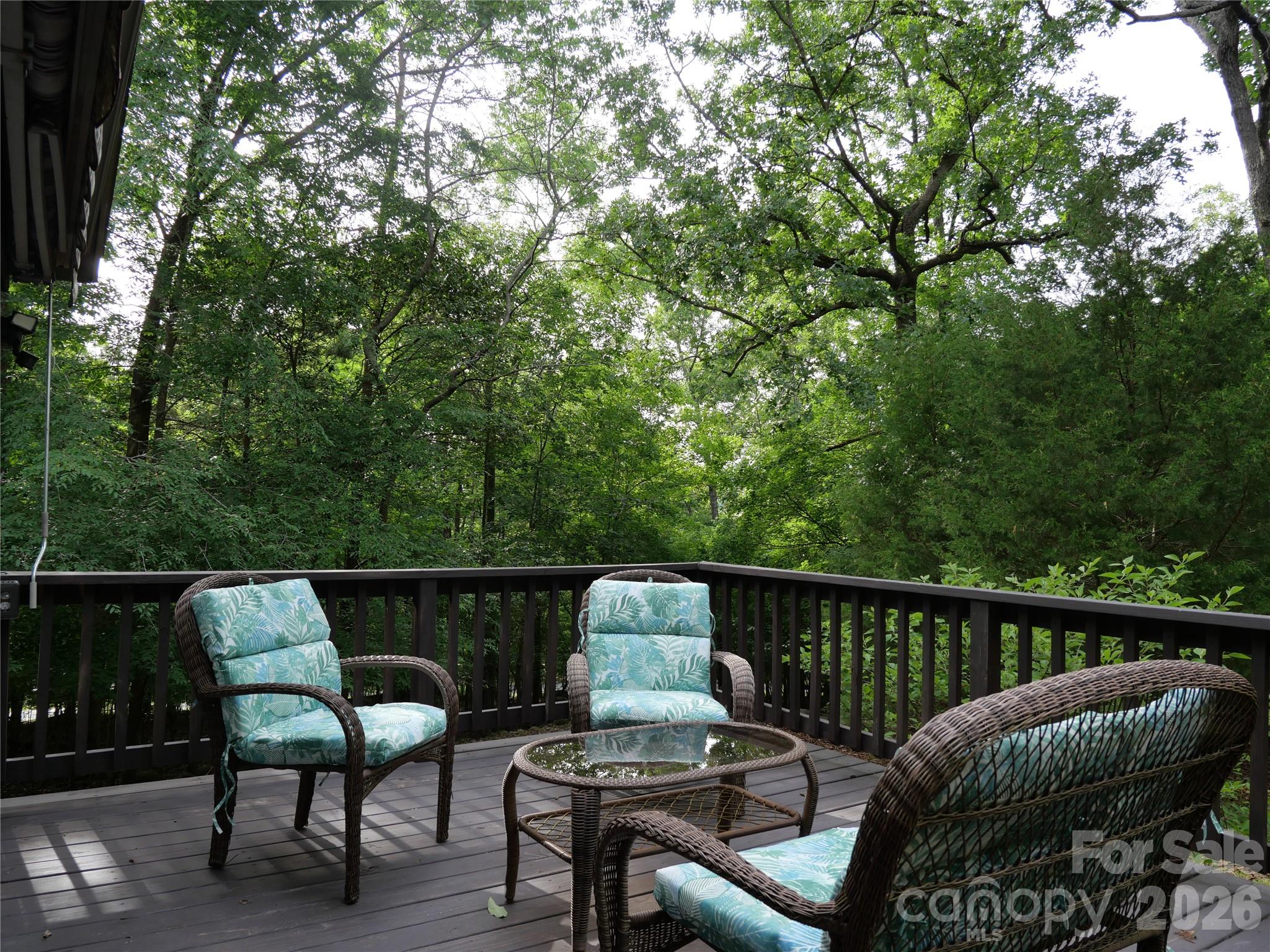 416 Lake Shore Drive Property Photo 15