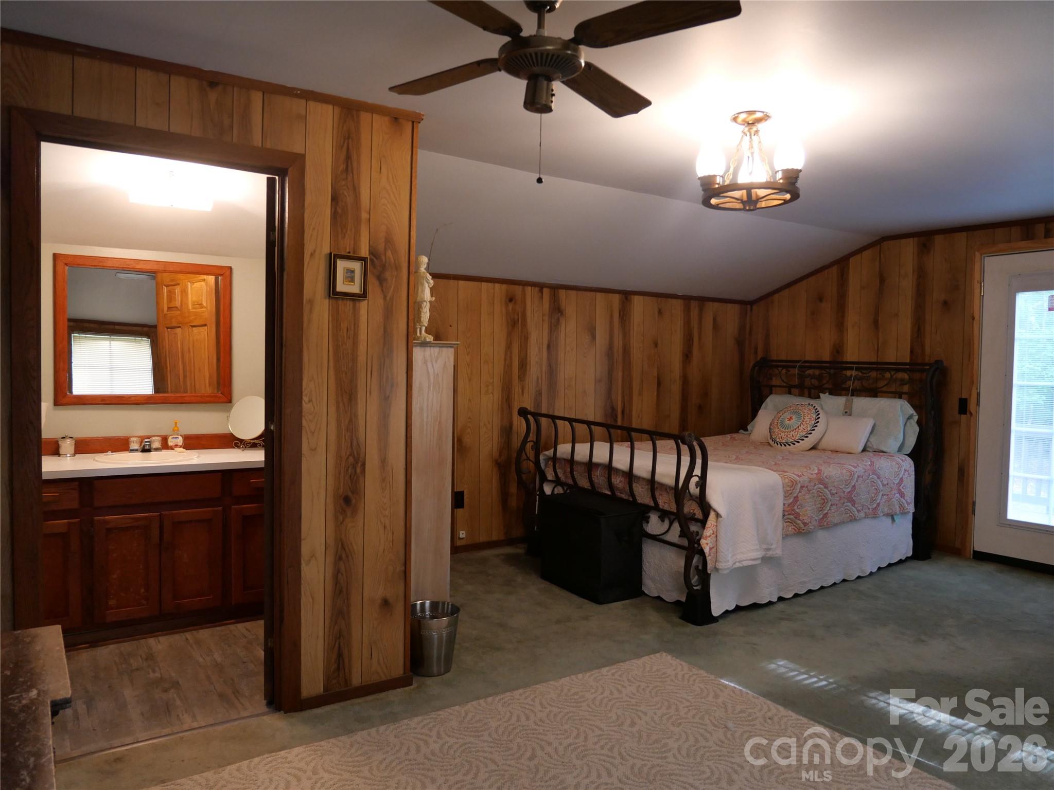 416 Lake Shore Drive Property Photo 16