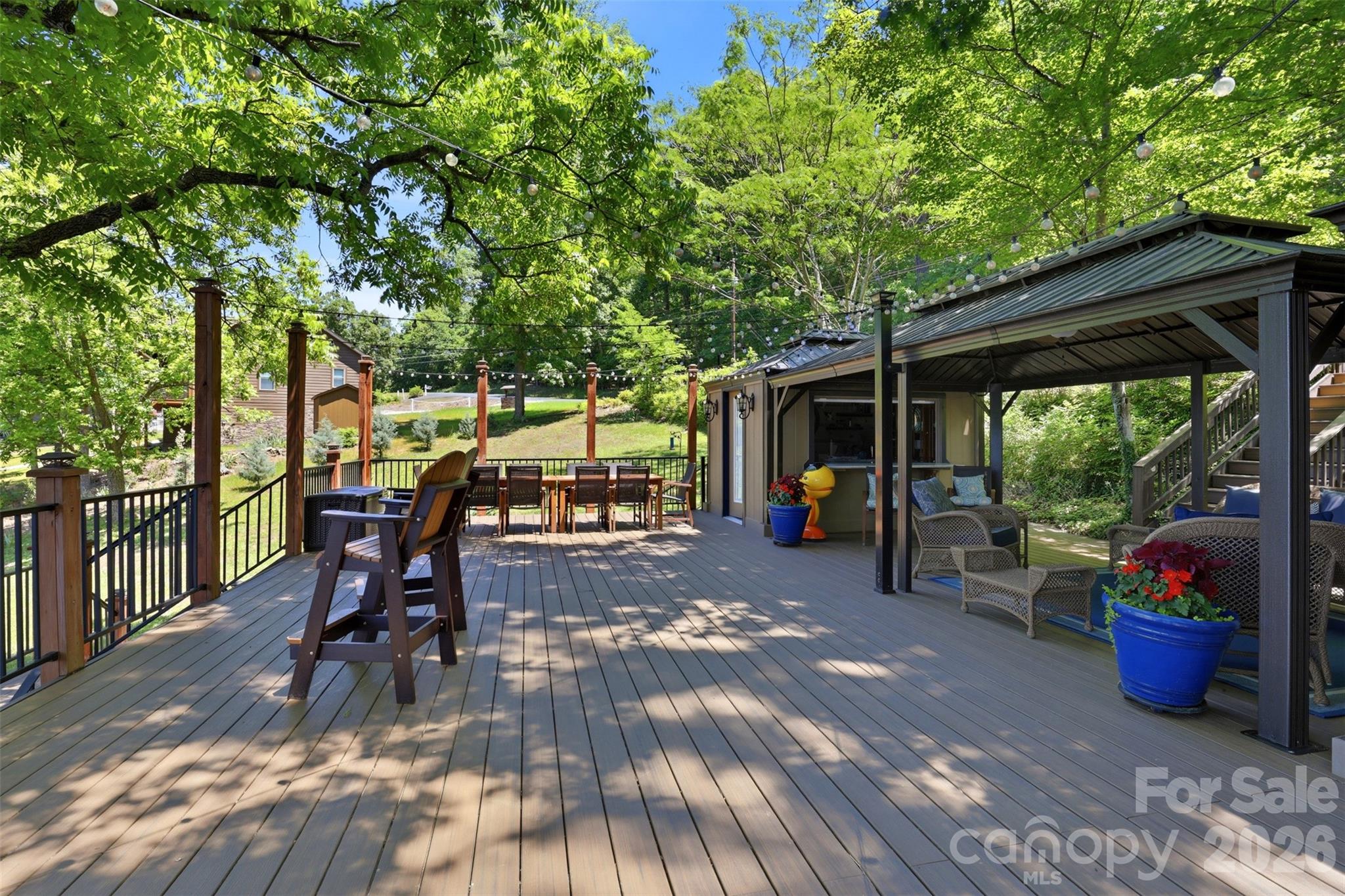 416 Lake Shore Drive Property Photo 22
