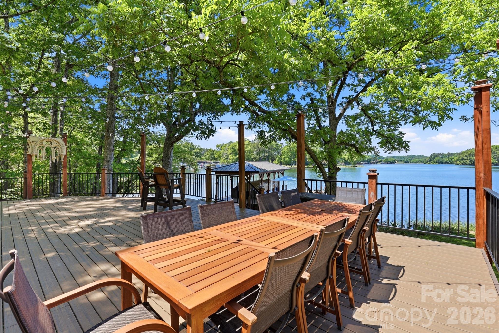 416 Lake Shore Drive Property Photo 24