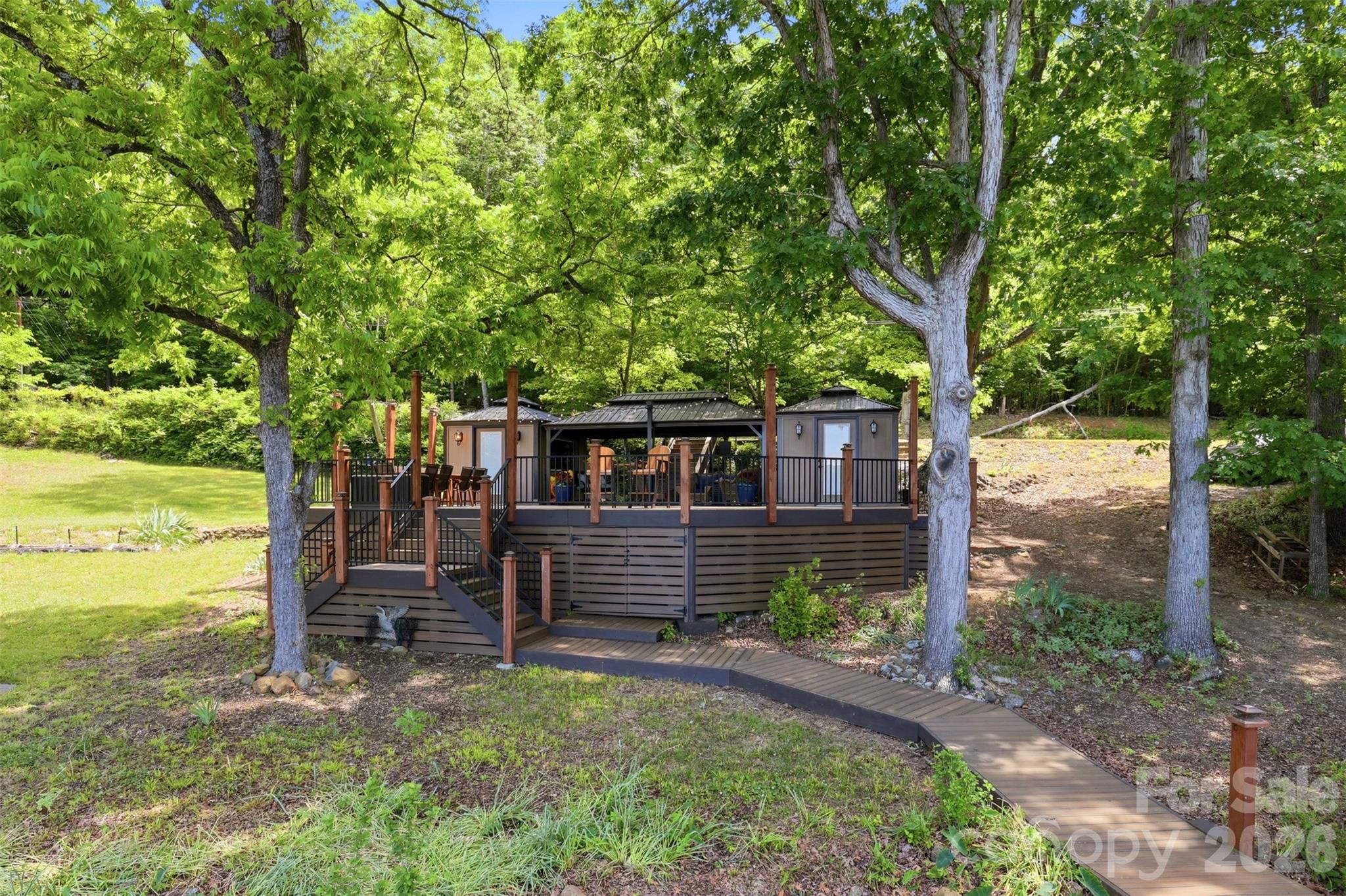 416 Lake Shore Drive Property Photo 27