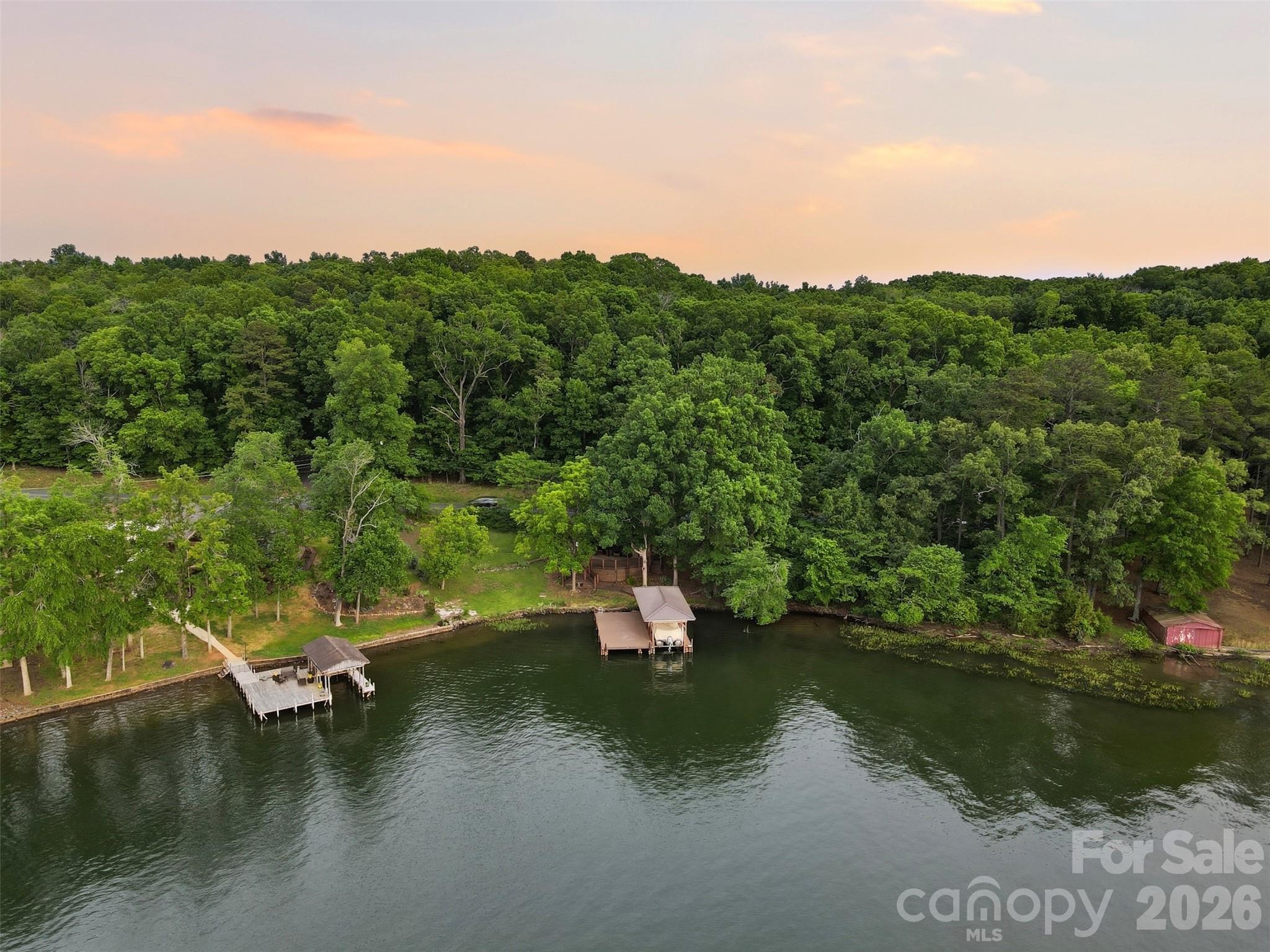416 Lake Shore Drive Property Photo 28