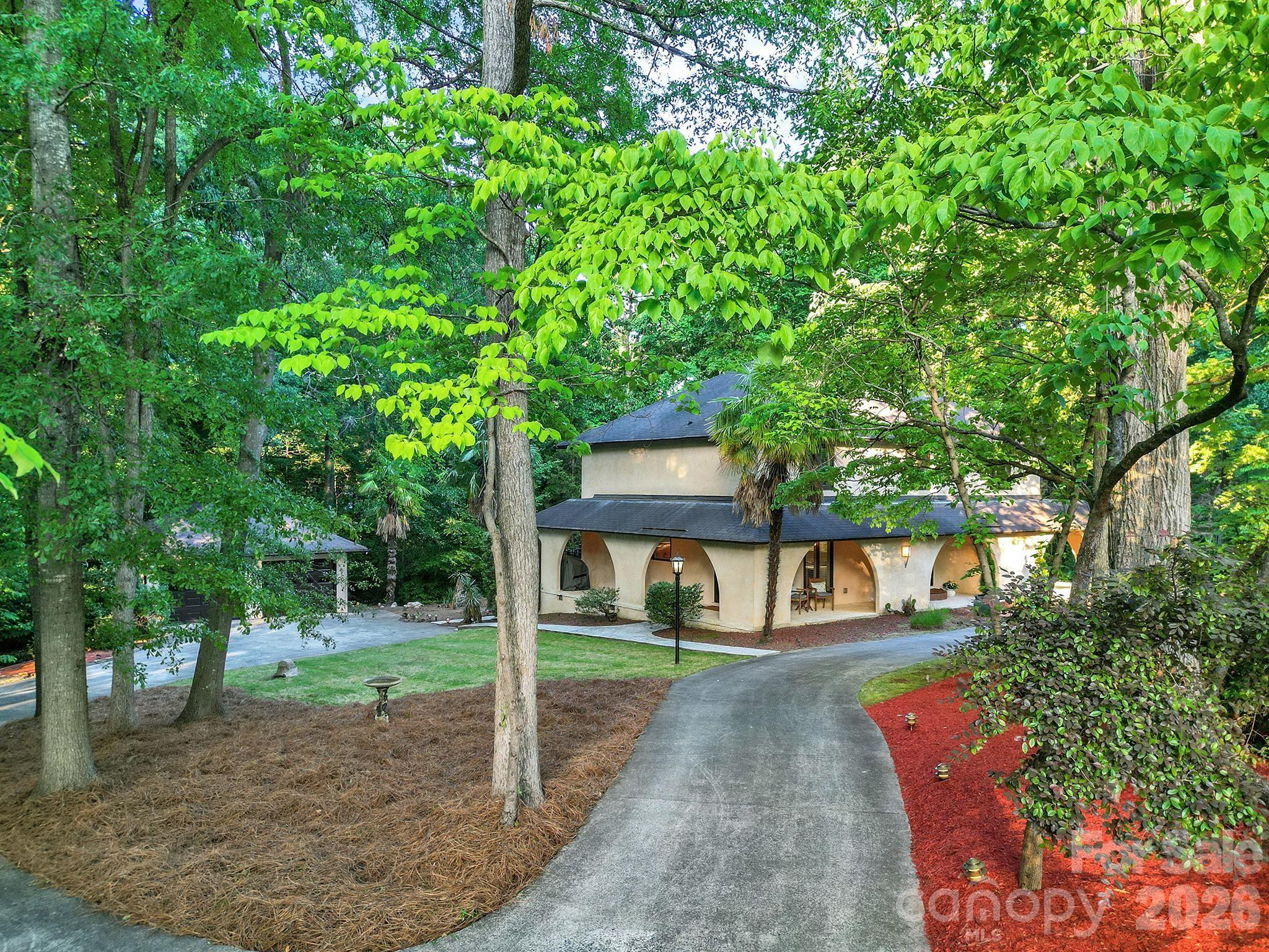 6512 Carmel Hills Drive Property Photo 7